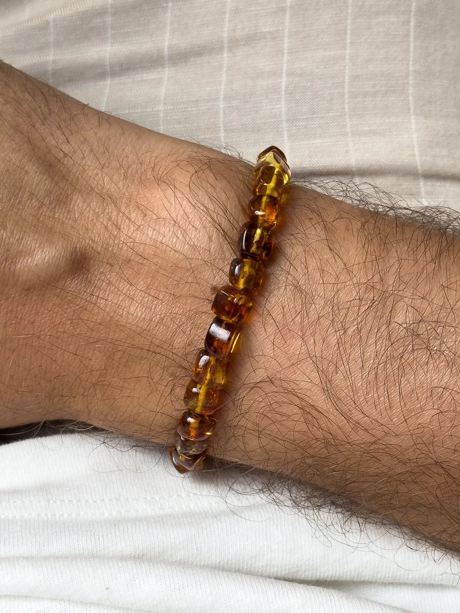 Bracelet en Ambre Baltique naturel - Carré Miel Cognac Medium - Atelier Victor