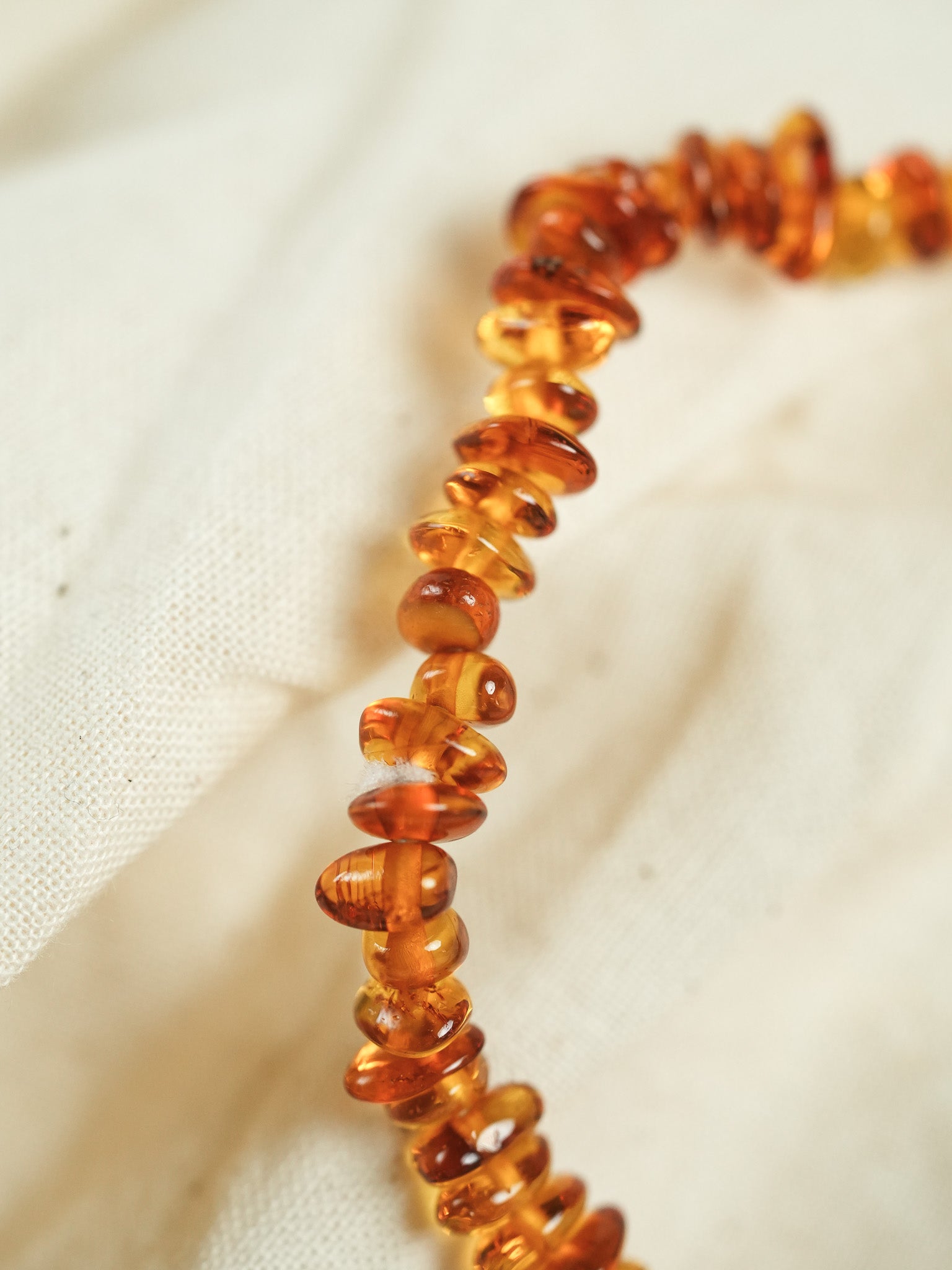 Bracelet en Ambre Baltique naturel - Plaques Fines Orange Clair - Atelier Victor - Vintage Shop