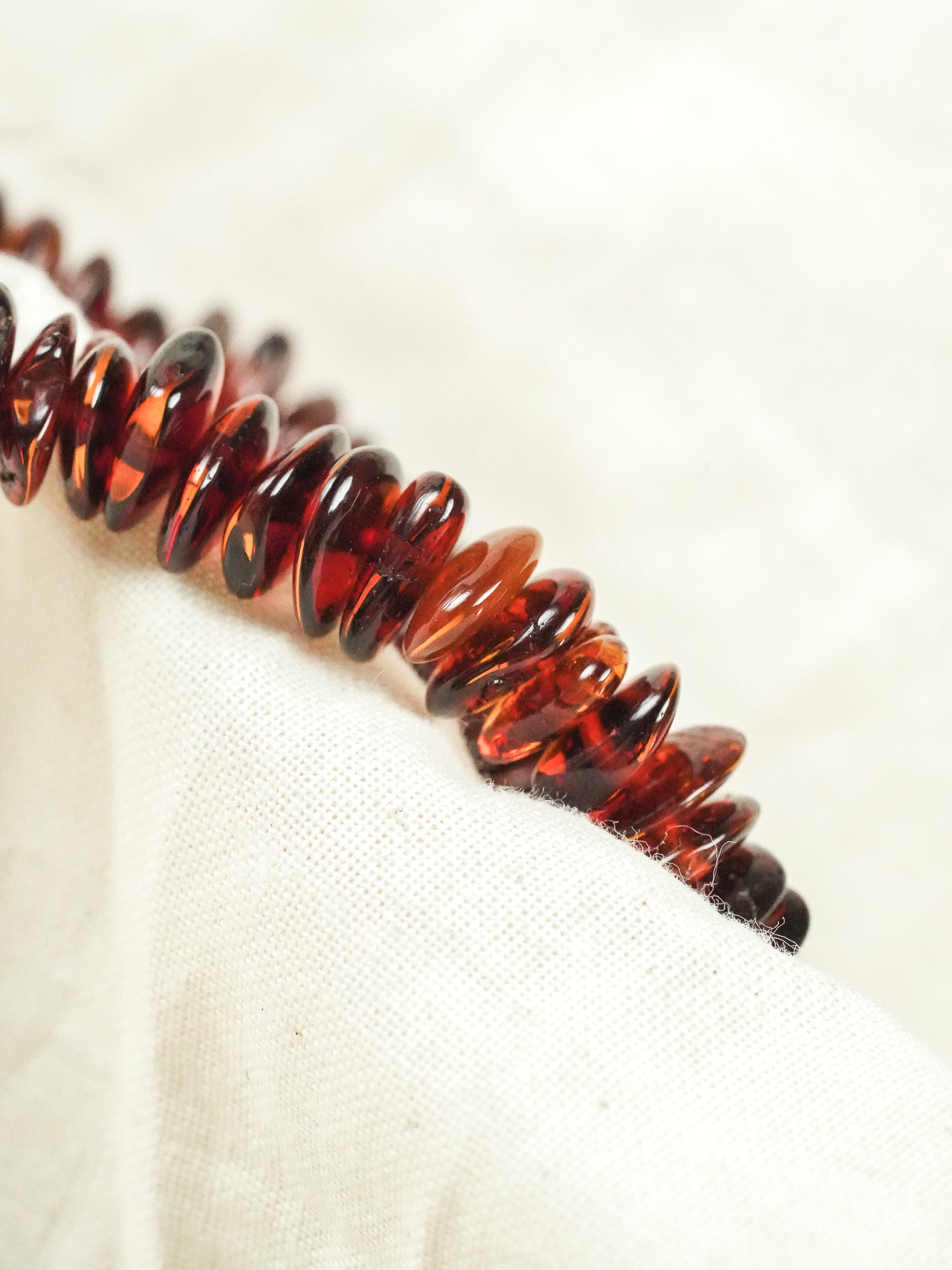 Bracelet en Ambre Baltique naturel - Plaques Large Cognac - Atelier Victor - Vintage Shop