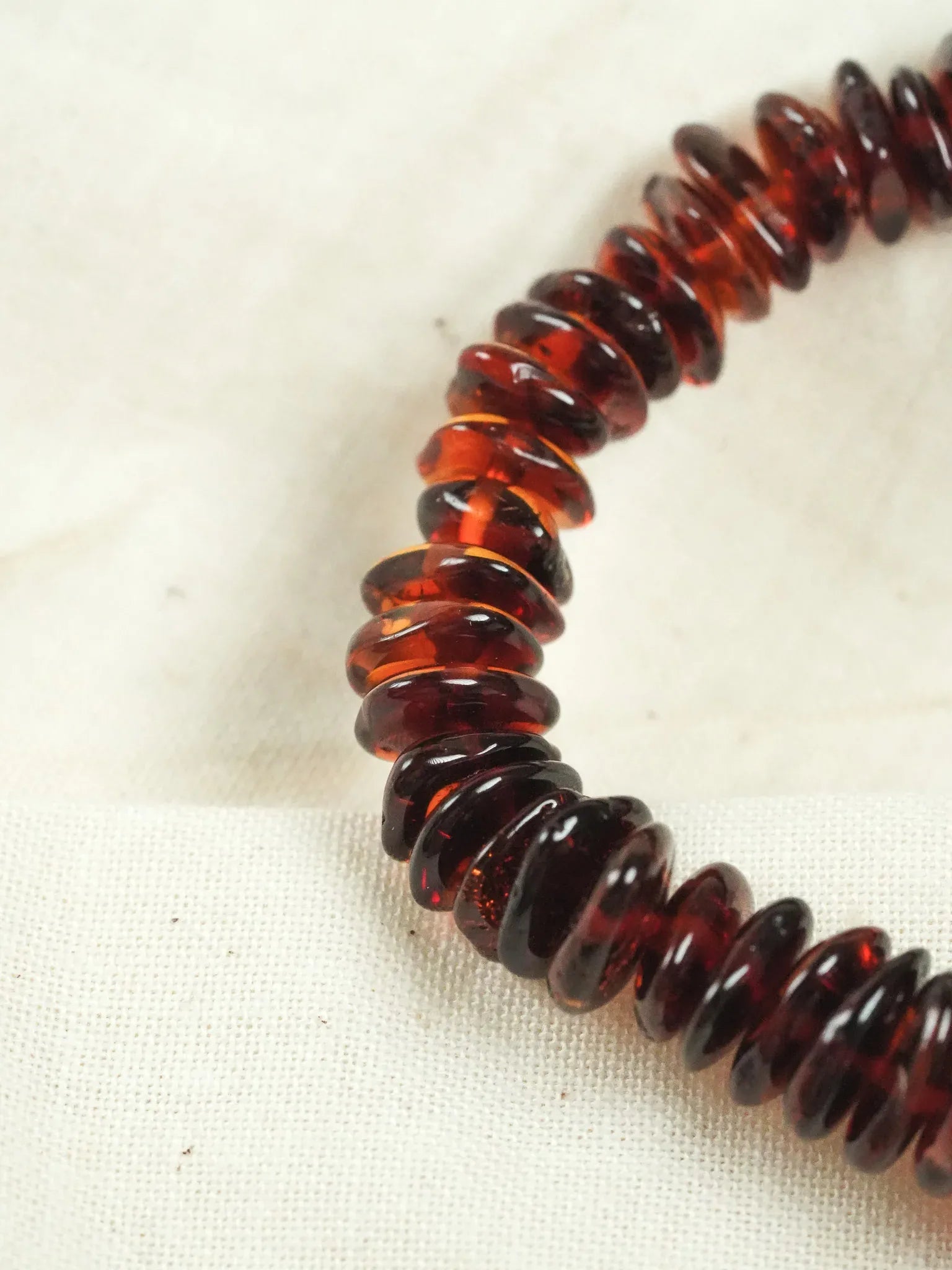 Bracelet en Ambre Baltique naturel - Plaques Large Cognac - Atelier Victor - Vintage Shop