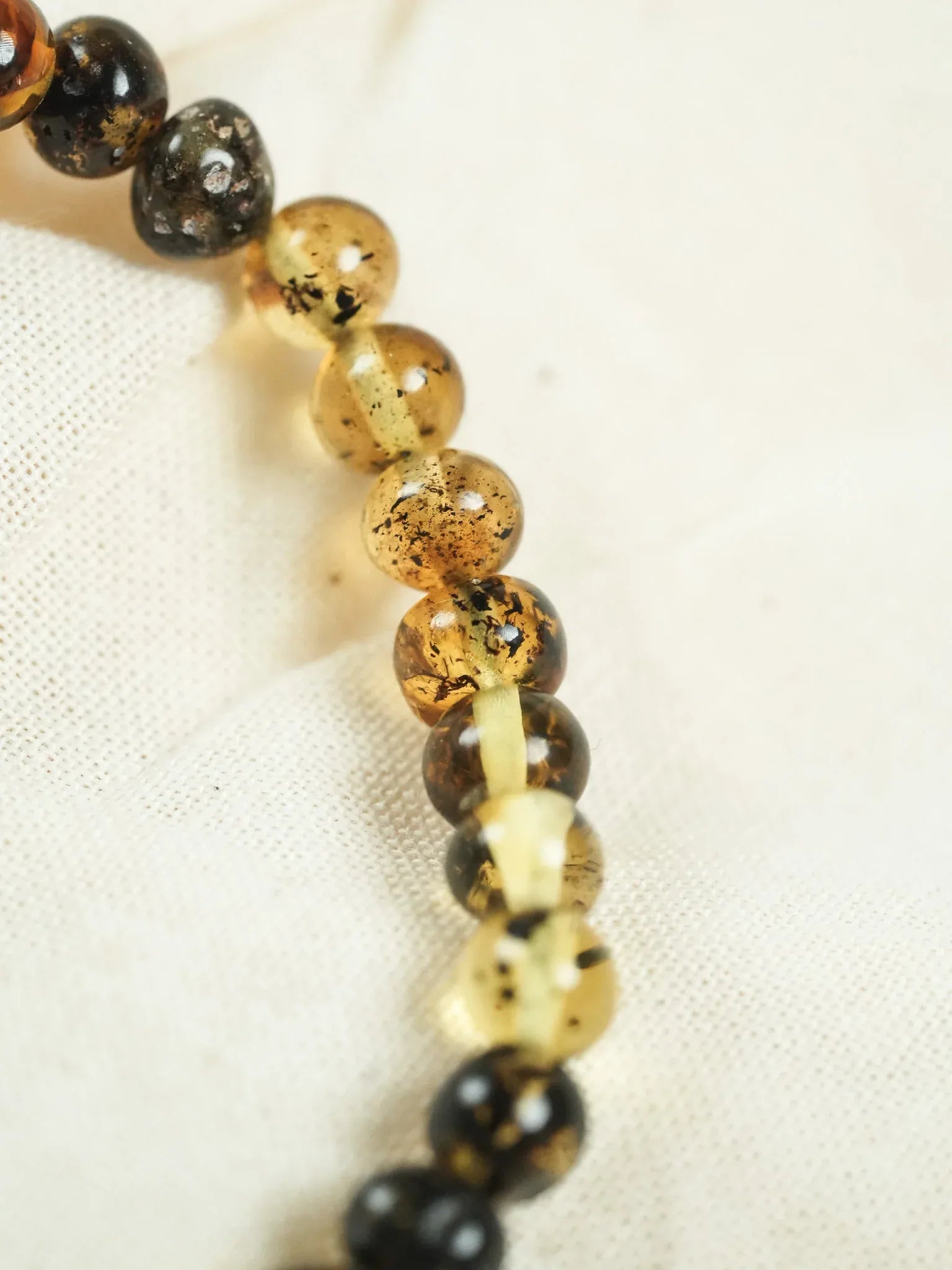 Bracelet en Ambre Baltique naturel - Rond Vert - Atelier Victor