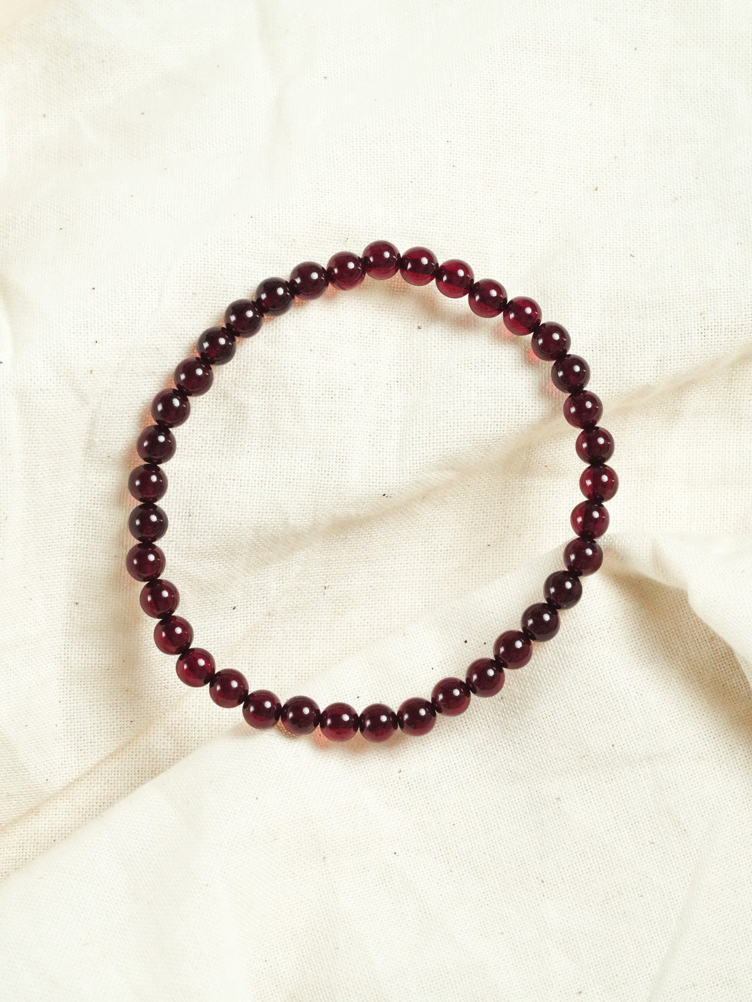 Bracelet en Ambre Baltique naturel - Rondes Fines Rouge - Atelier Victor - Vintage Shop