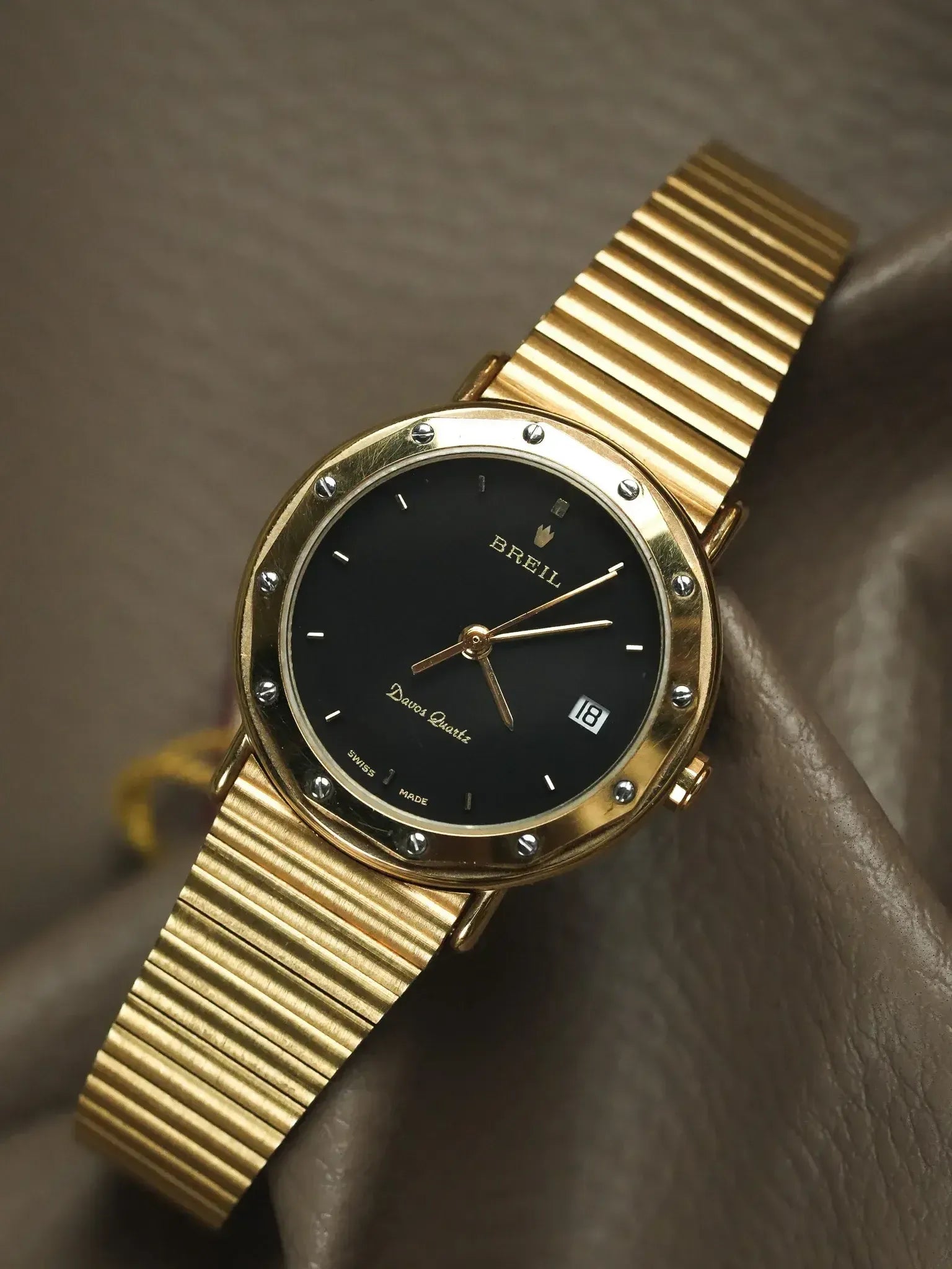 Breil - Or intégrale lunette vissée cadran noir - Neuve de stock - 1990s - Atelier Victor