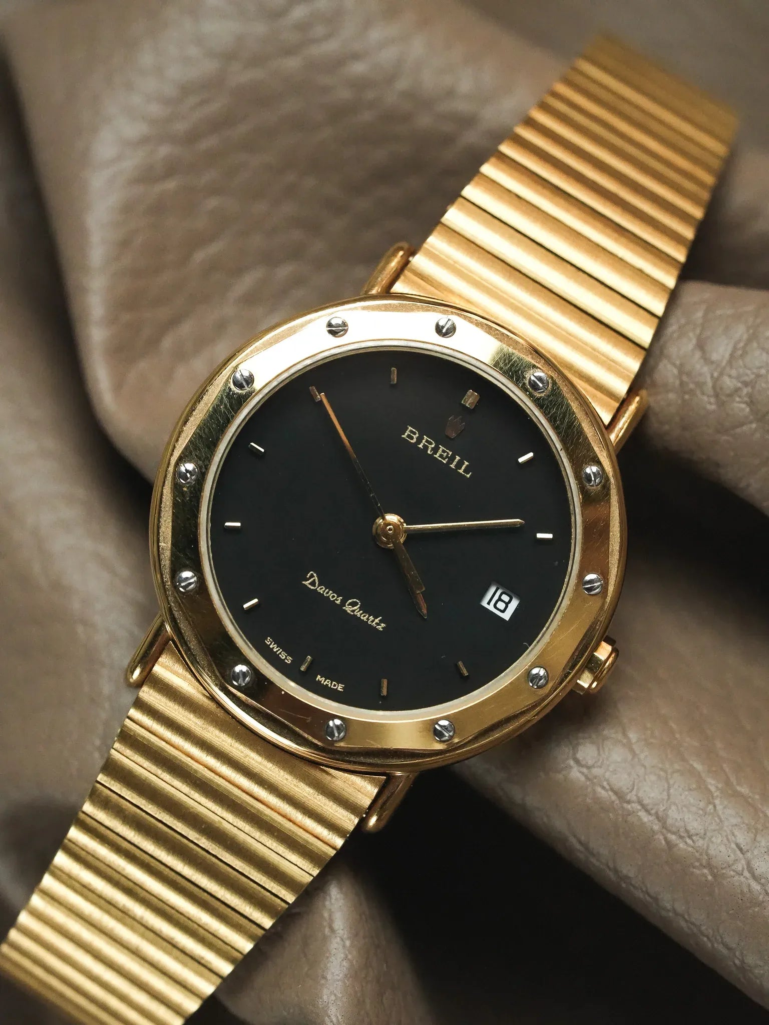 Breil - Or intégrale lunette vissée cadran noir - Neuve de stock - 1990s - Atelier Victor