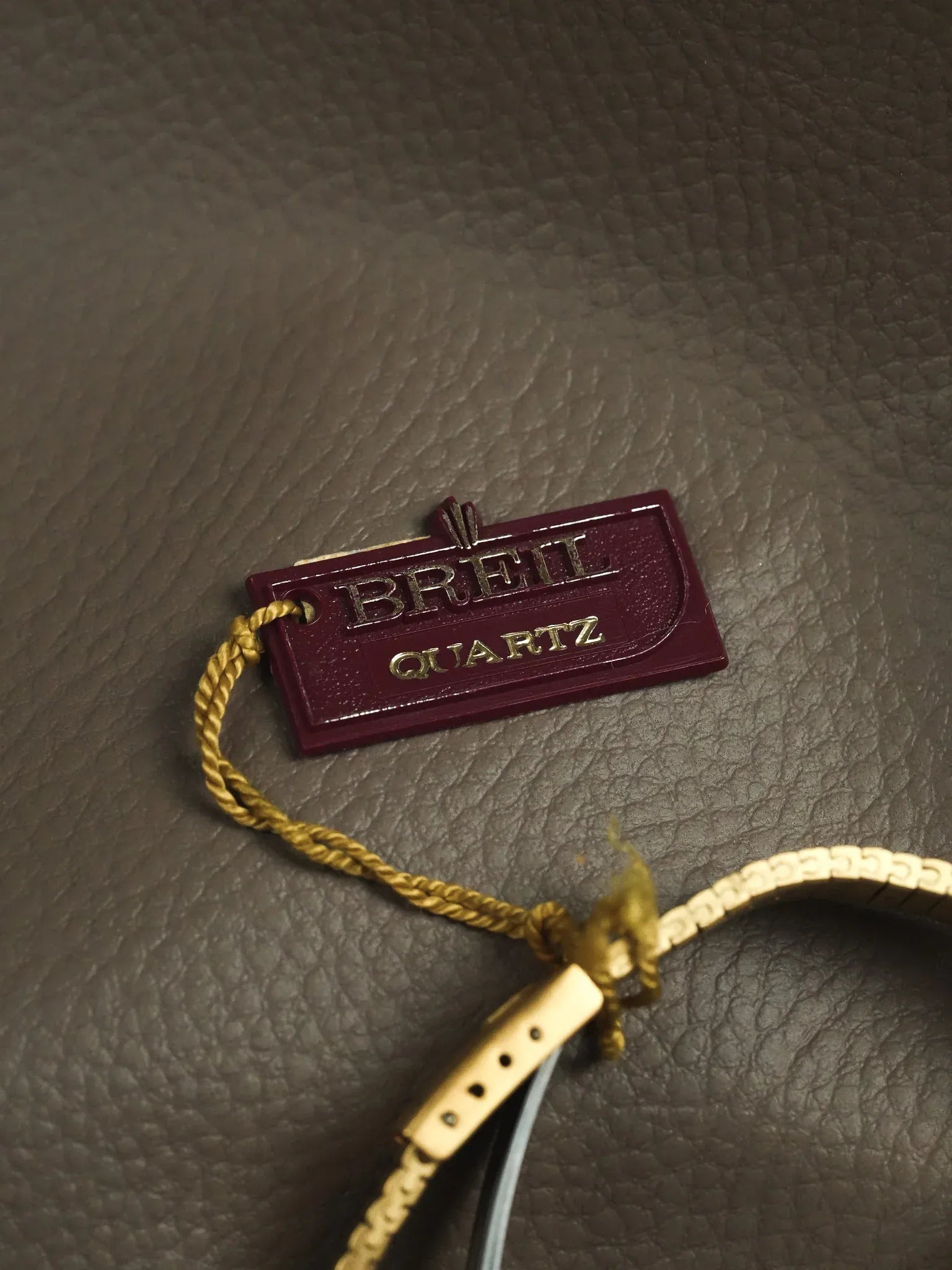 Breil - Or intégrale lunette vissée cadran noir - Neuve de stock - 1990s - Atelier Victor