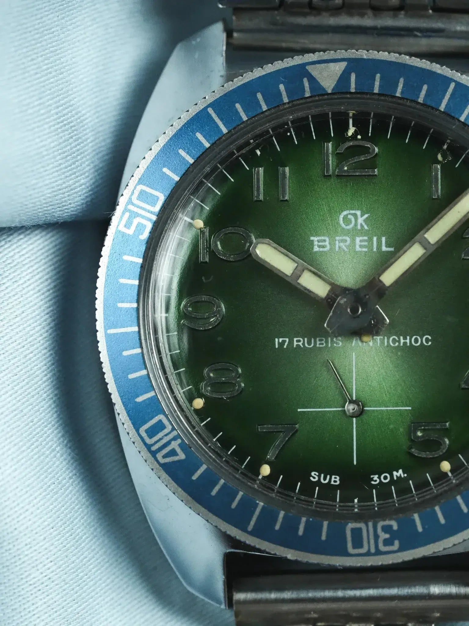 Breil - Plongeuse cadran vert lunette bleu - 1960s - Atelier Victor