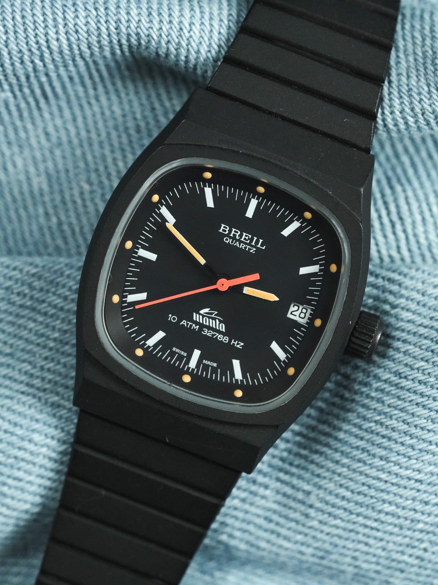 Breil - Tonneau Acier Noir Trotteuse Orange - NOS - 1980s - Atelier Victor - Vintage Shop