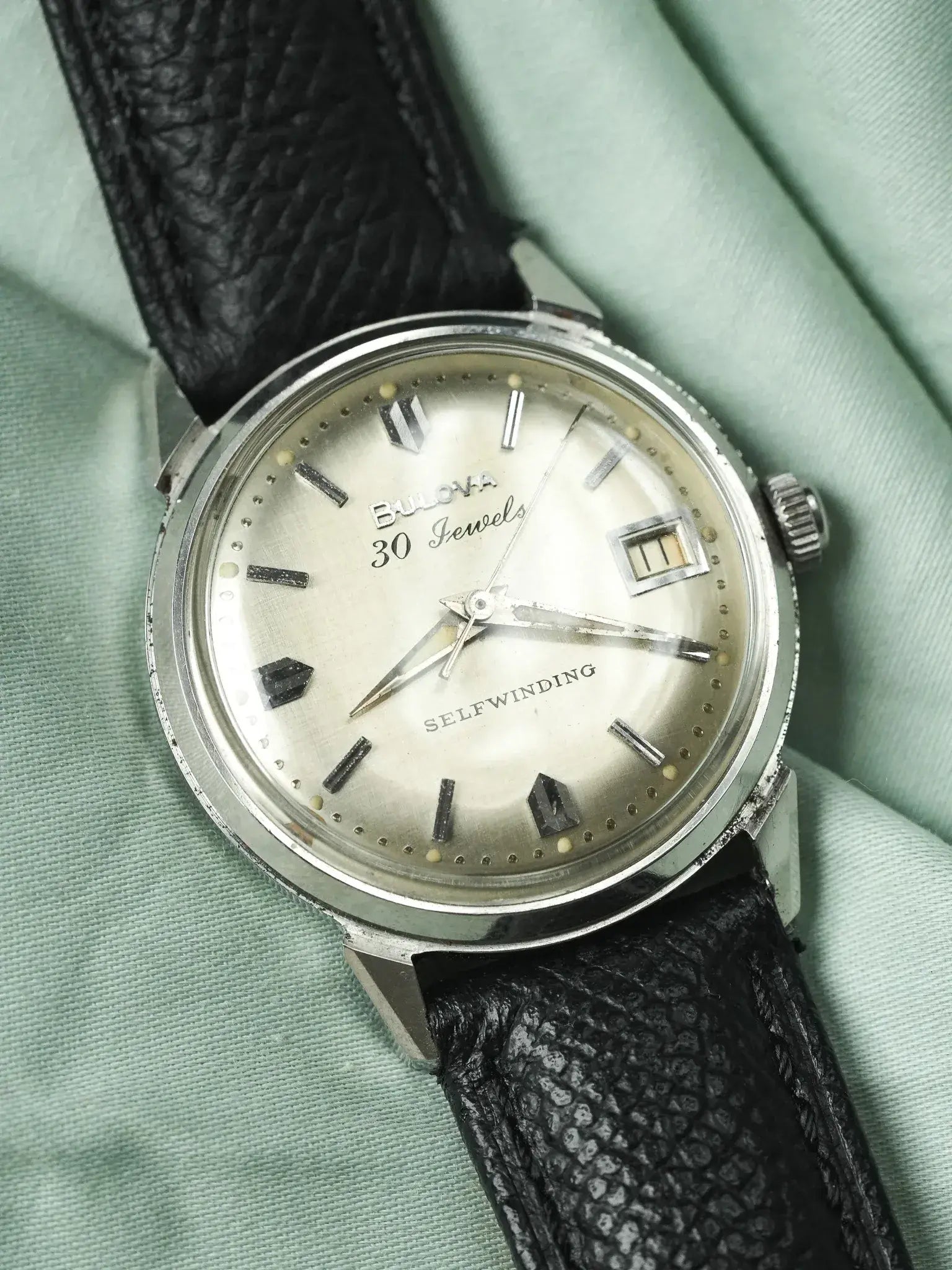 Bulova - Cadran Lin Date Automatique - 1966 - Atelier Victor
