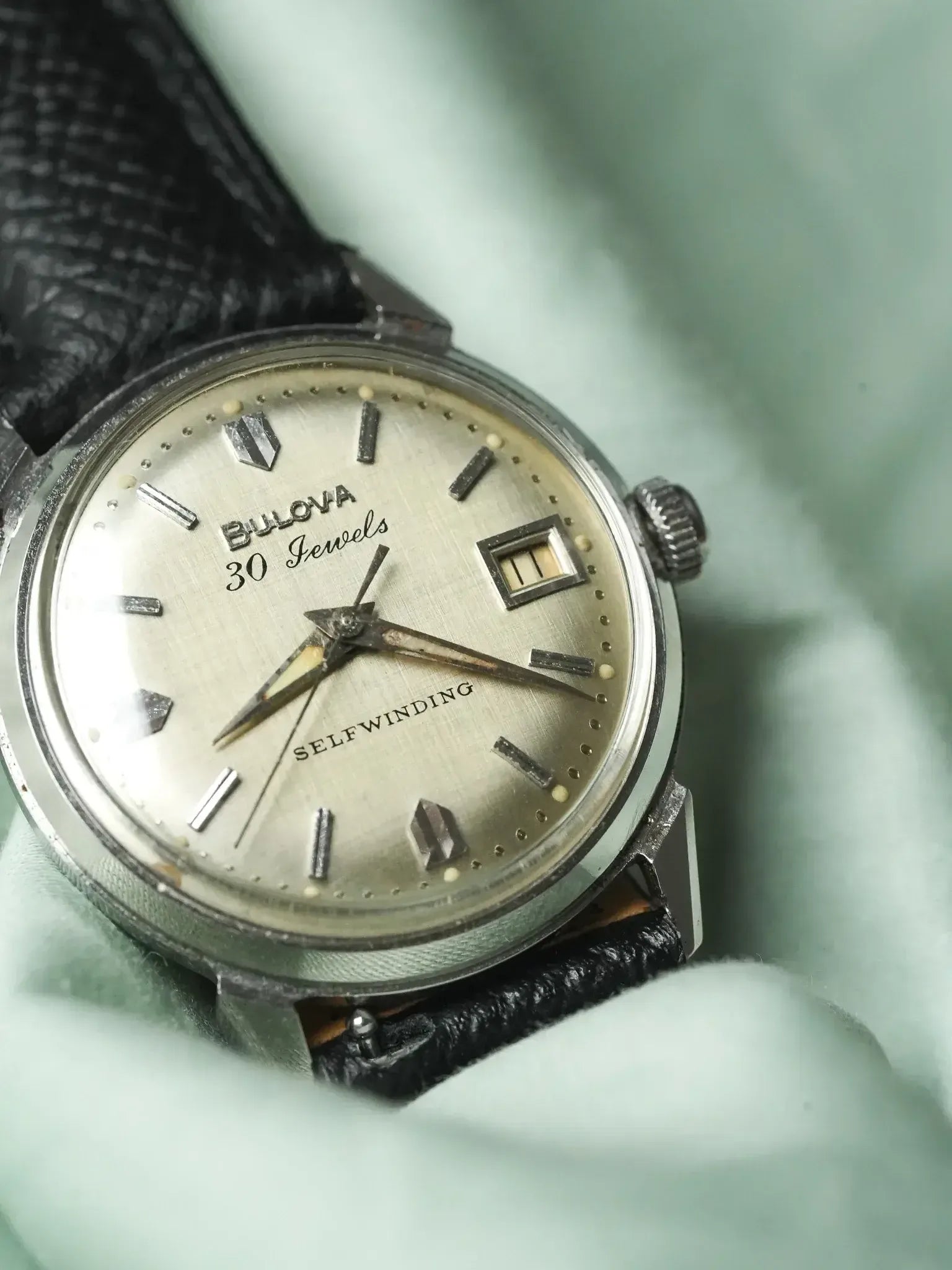 Bulova - Cadran Lin Date Automatique - 1966 - Atelier Victor