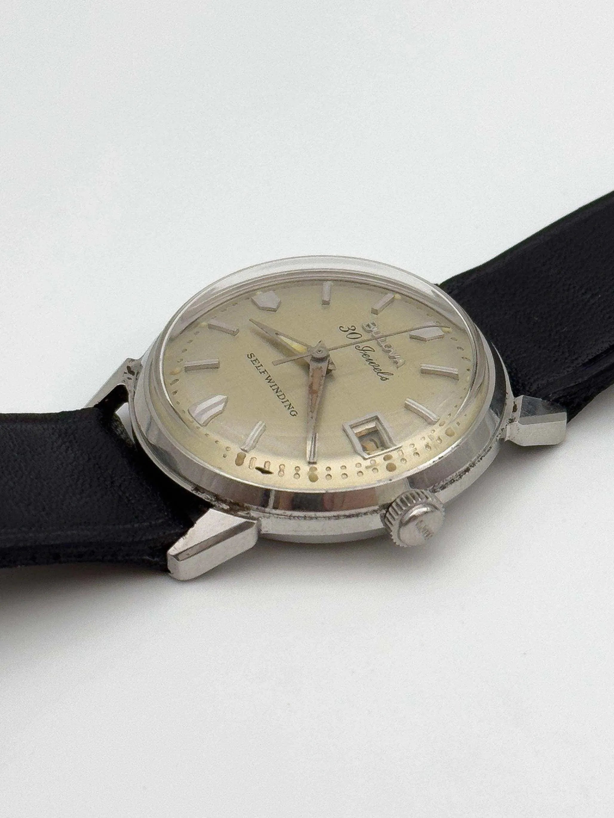 Bulova - Lin Date - 1966 - Atelier Victor Paris - Vintage Watch Shop Dubai