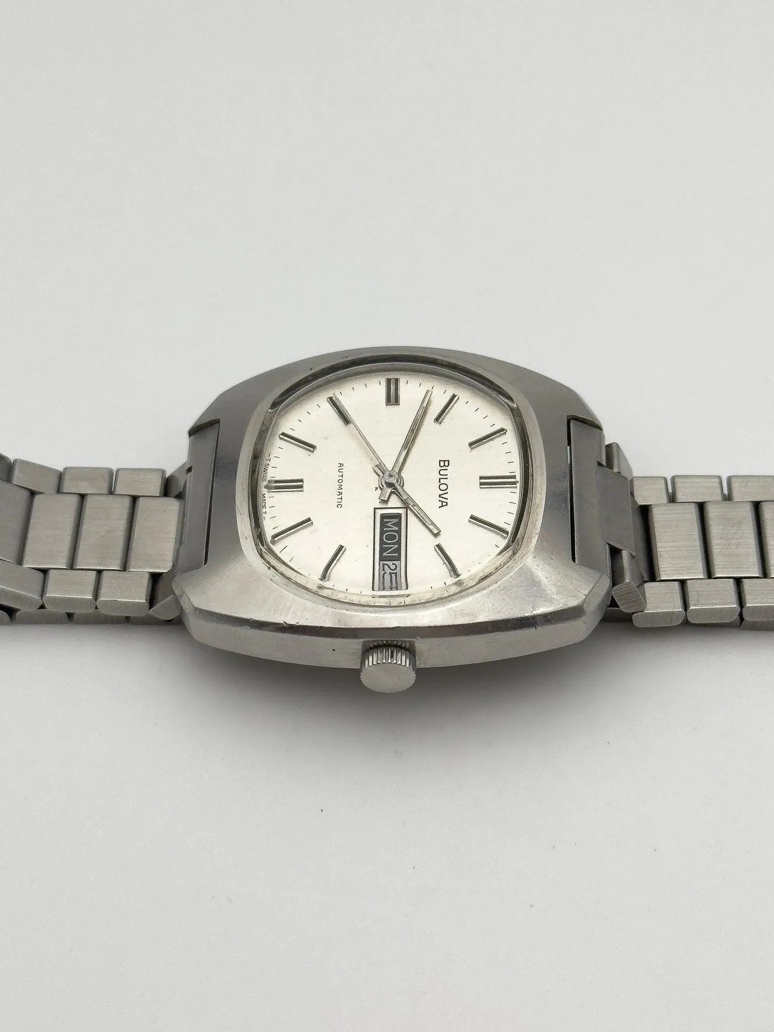 Bulova - TV Steel - 1980s - Atelier Victor - Vintage Watch Shop