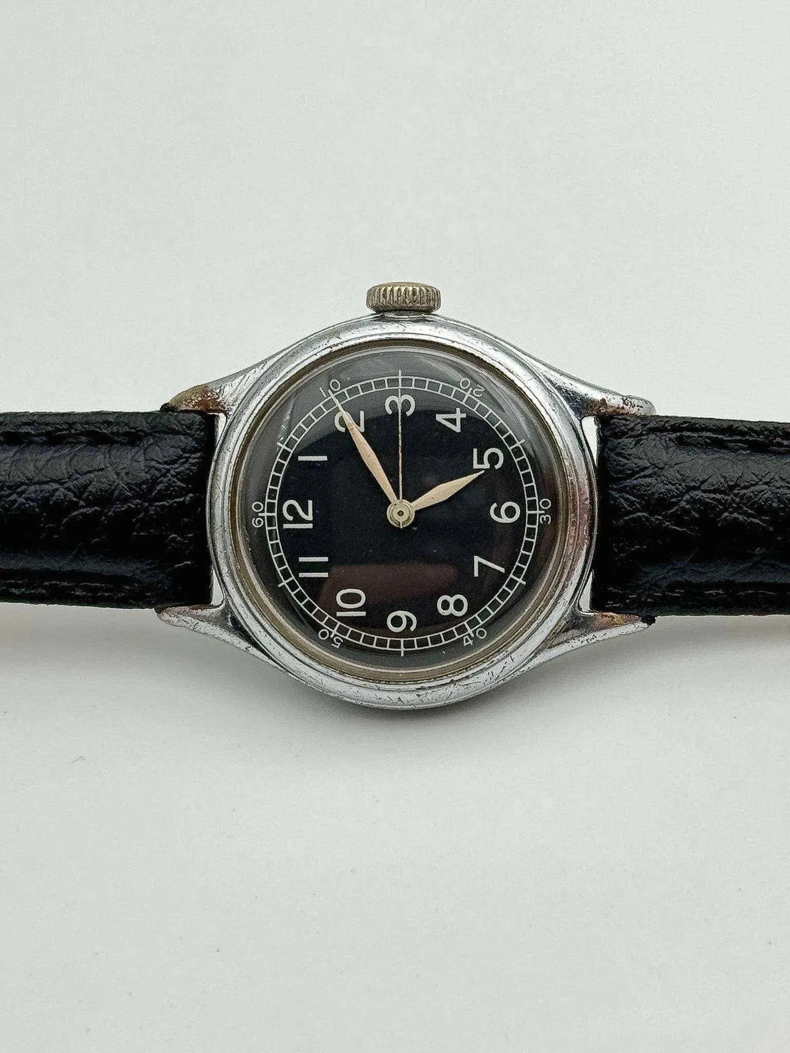 Bulova - Type A-11 US AIR FORCE WW2 - 1943 - Atelier Victor Paris - Vintage Watch Shop Dubai