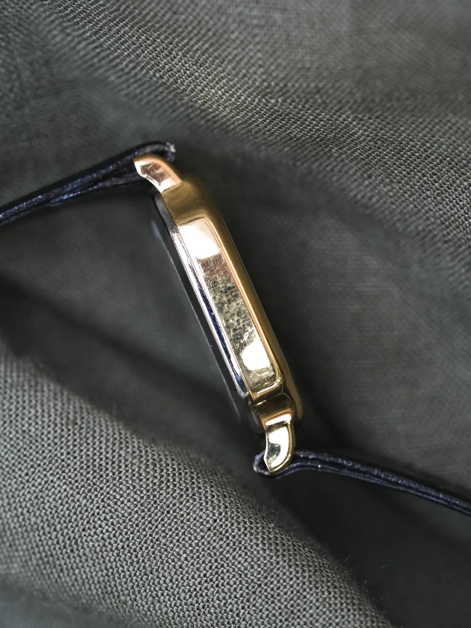 Bulova x Longchamp - Octogonale Noir Plaqué or - NOS - 1970s - Atelier Victor