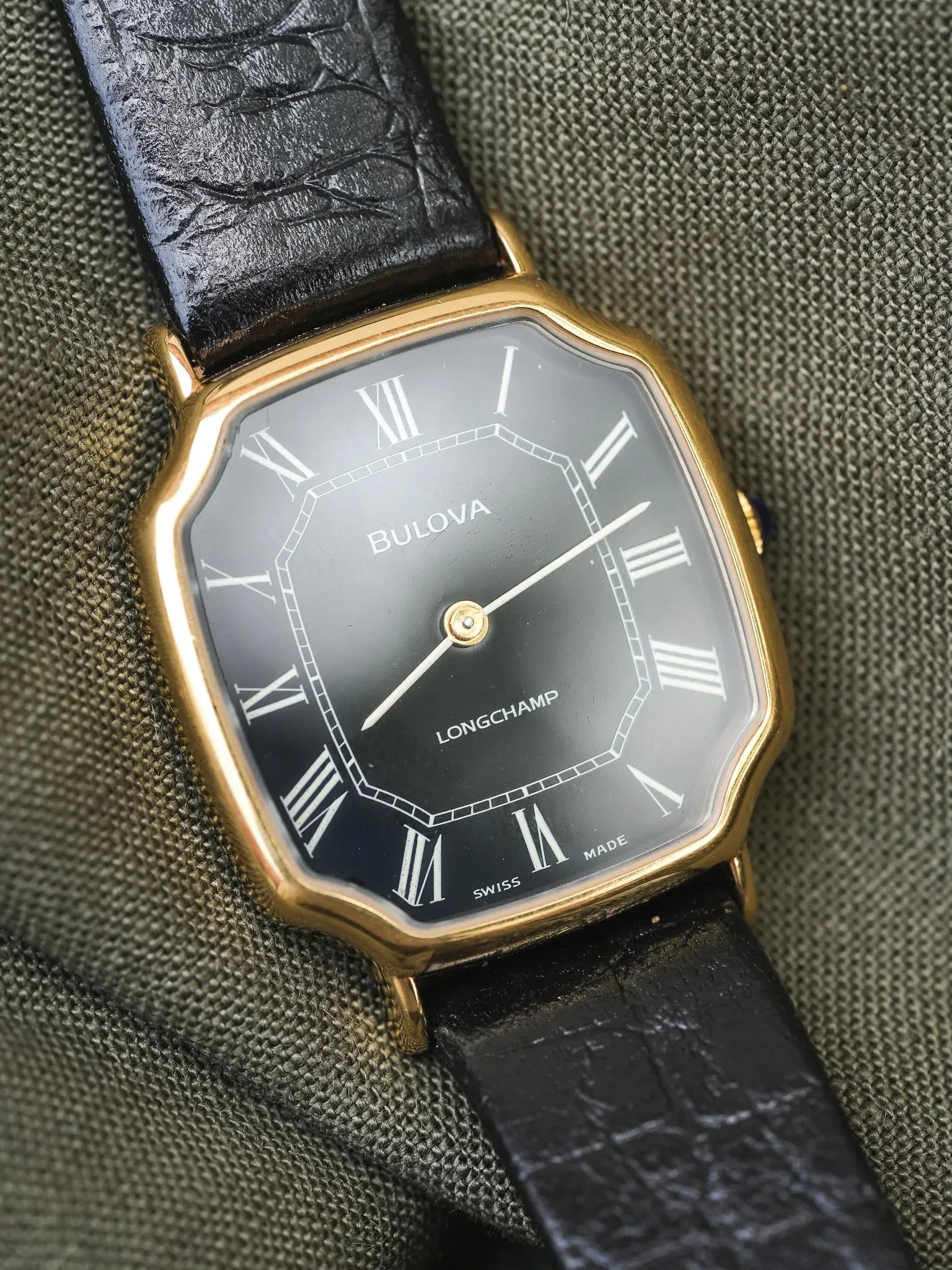 Bulova x Longchamp - Octogonale Noir Plaqué or - NOS - 1970s - Atelier Victor