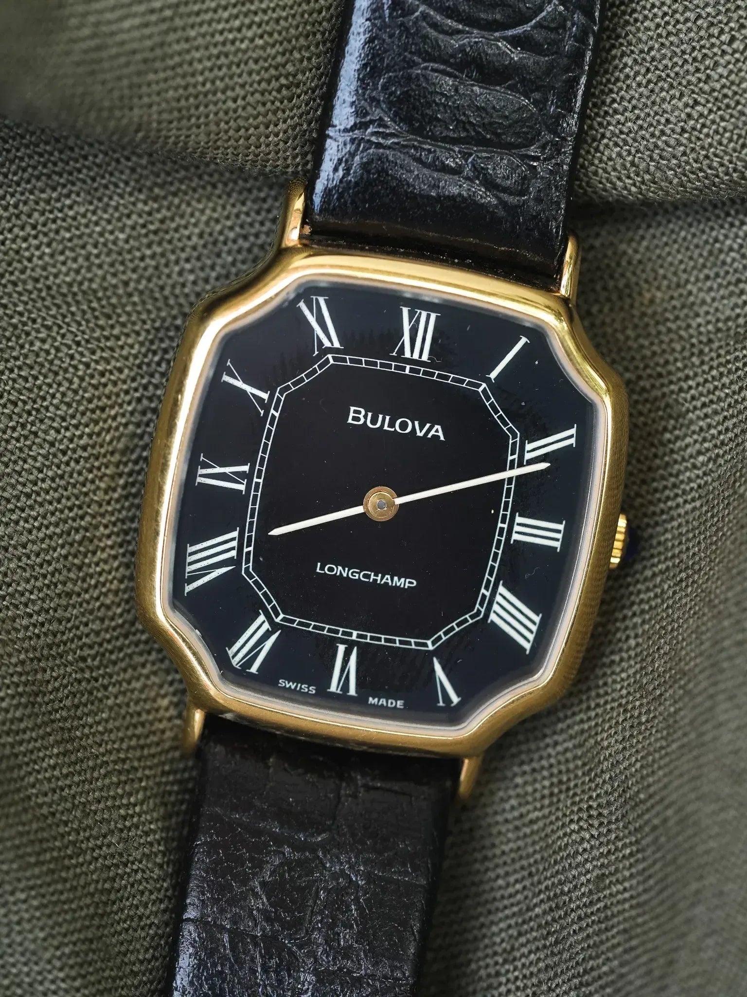 Bulova x Longchamp - Octogonale Noir Plaqué or - NOS - 1970s - Atelier Victor