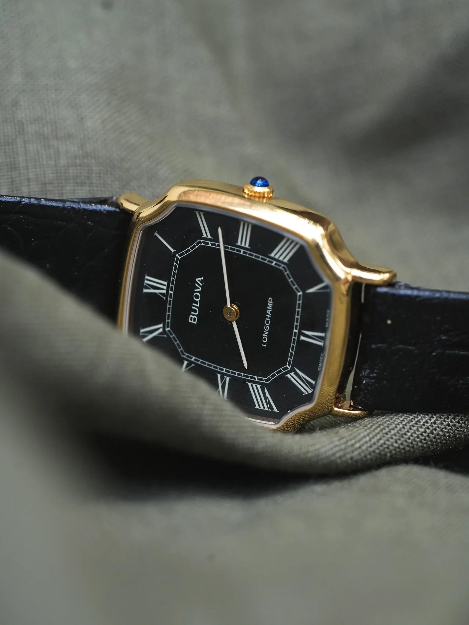 Bulova x Longchamp - Octogonale Noir Plaqué or - NOS - 1970s - Atelier Victor