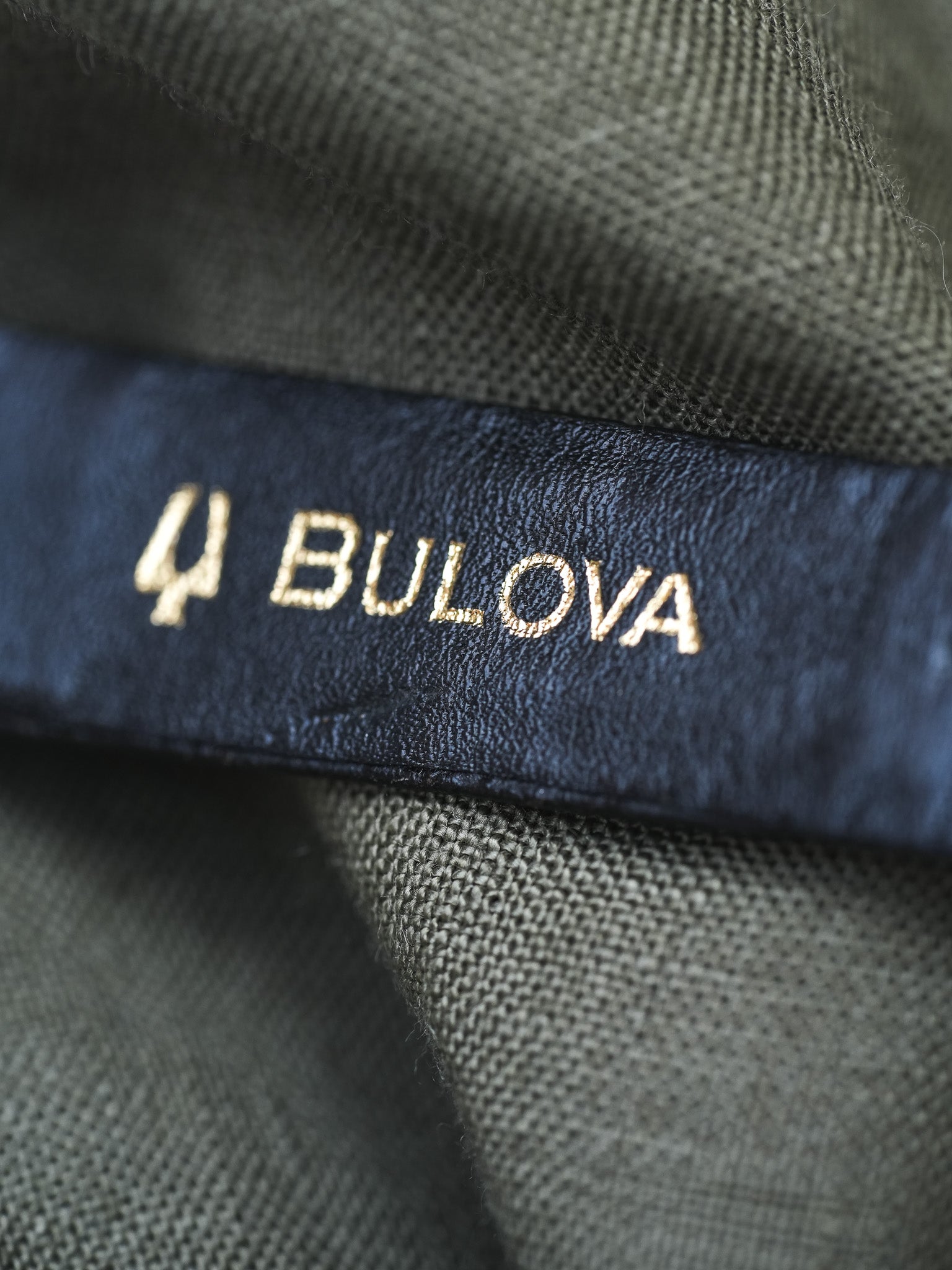 Bulova x Longchamp - Octogonale Noir Plaqué or - NOS - 1970s - Atelier Victor - Vintage Shop