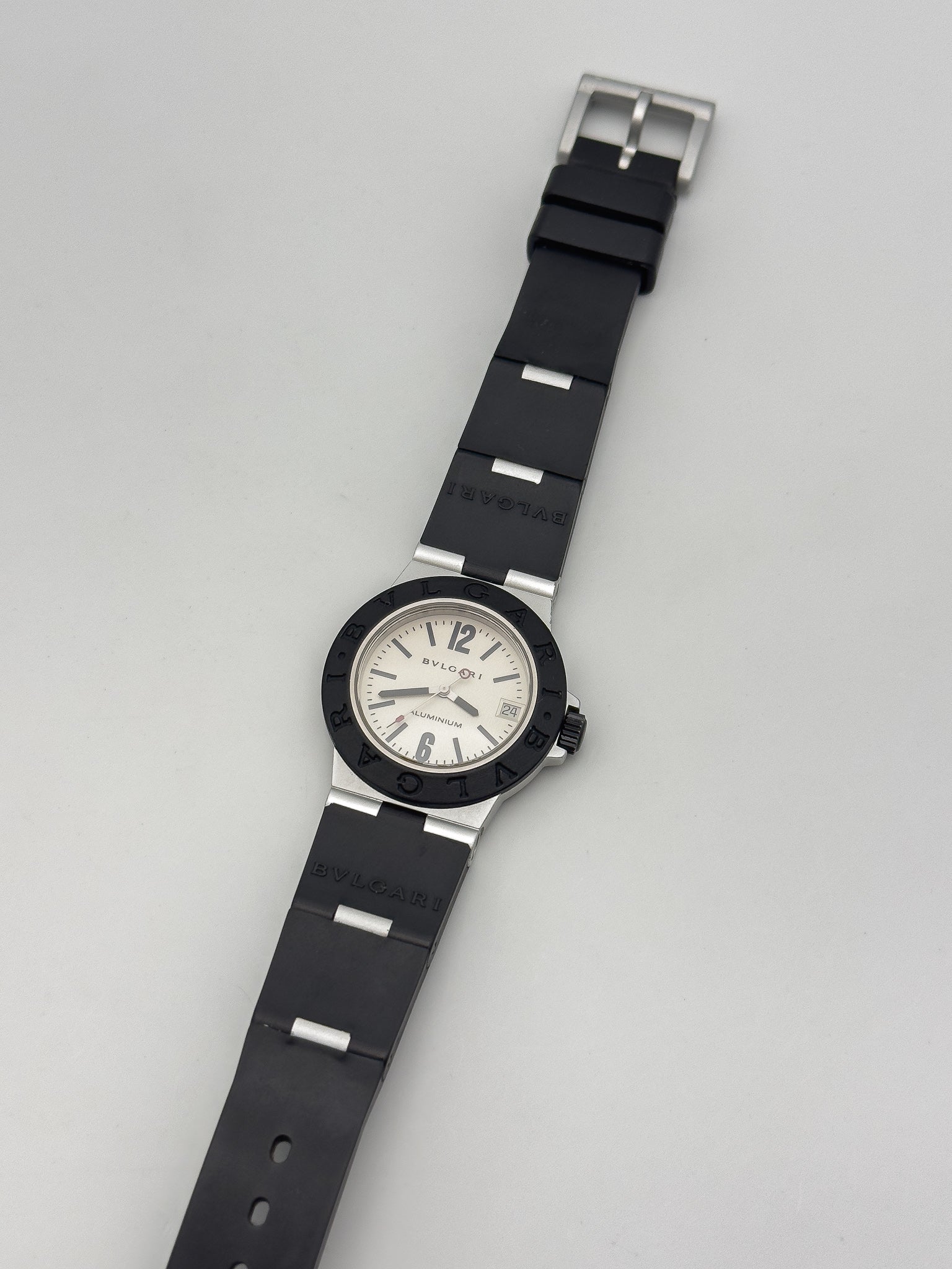 Bvlgari - Aluminum 29mm - 1990s - Atelier Victor Paris - Vintage Watch Shop Dubai
