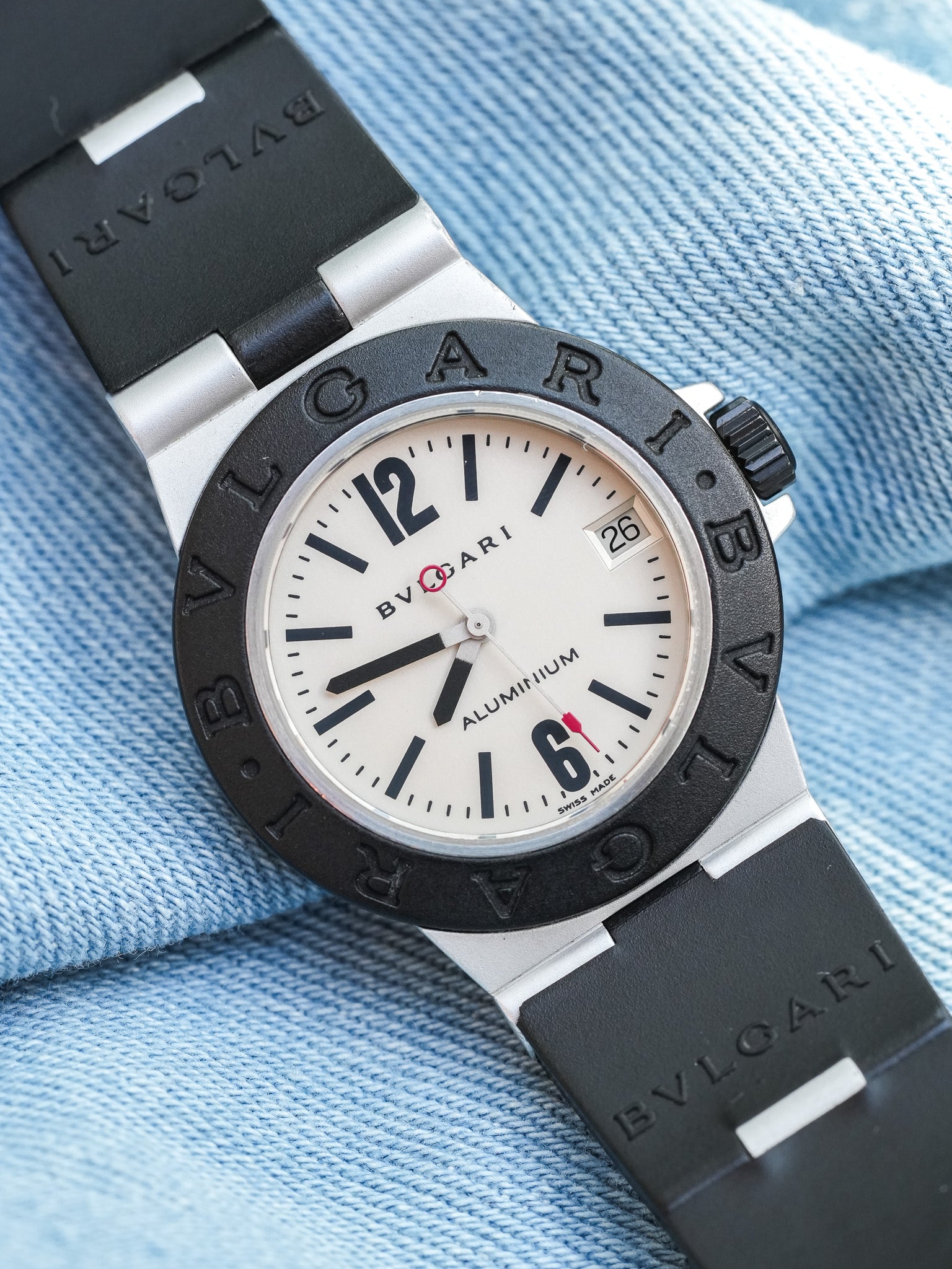 Bvlgari - Aluminum 29mm Crème Caoutchouc noir - 1990s - Atelier Victor - Vintage Shop