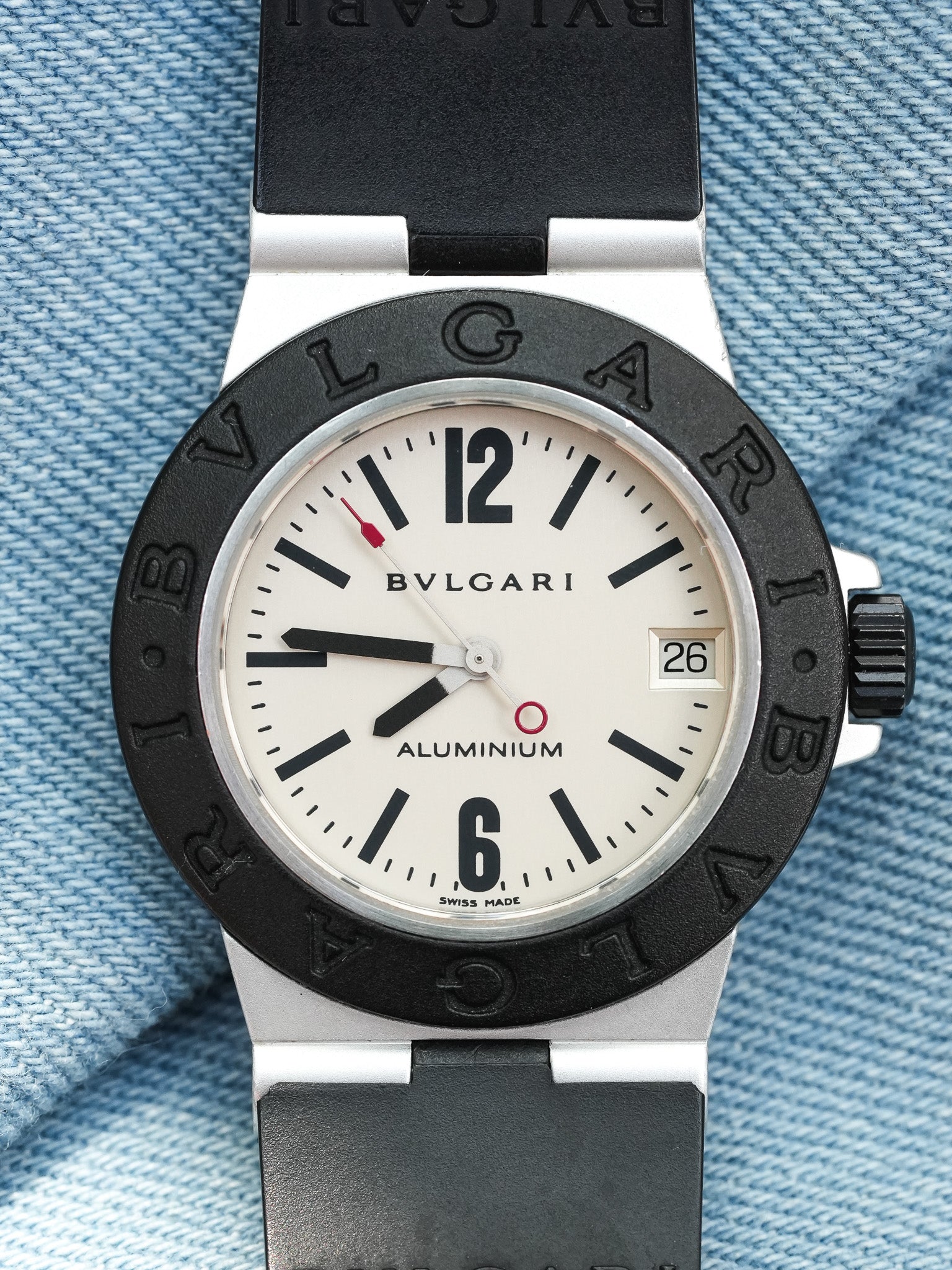 Bvlgari - Aluminum 29mm Crème Caoutchouc noir - 1990s - Atelier Victor - Vintage Shop