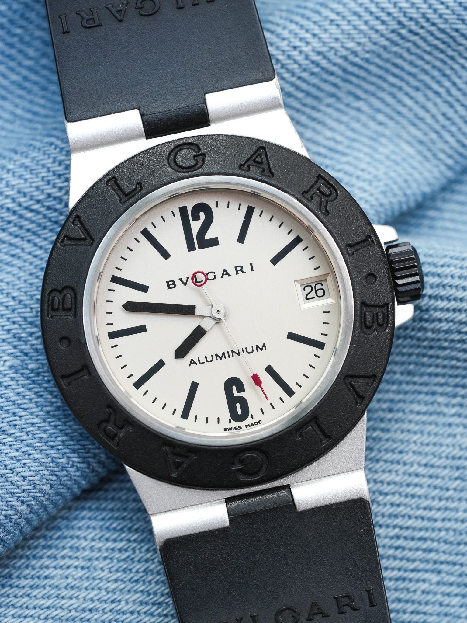 Bvlgari - Aluminum 29mm Crème Caoutchouc noir - 1990s - Atelier Victor - Vintage Shop