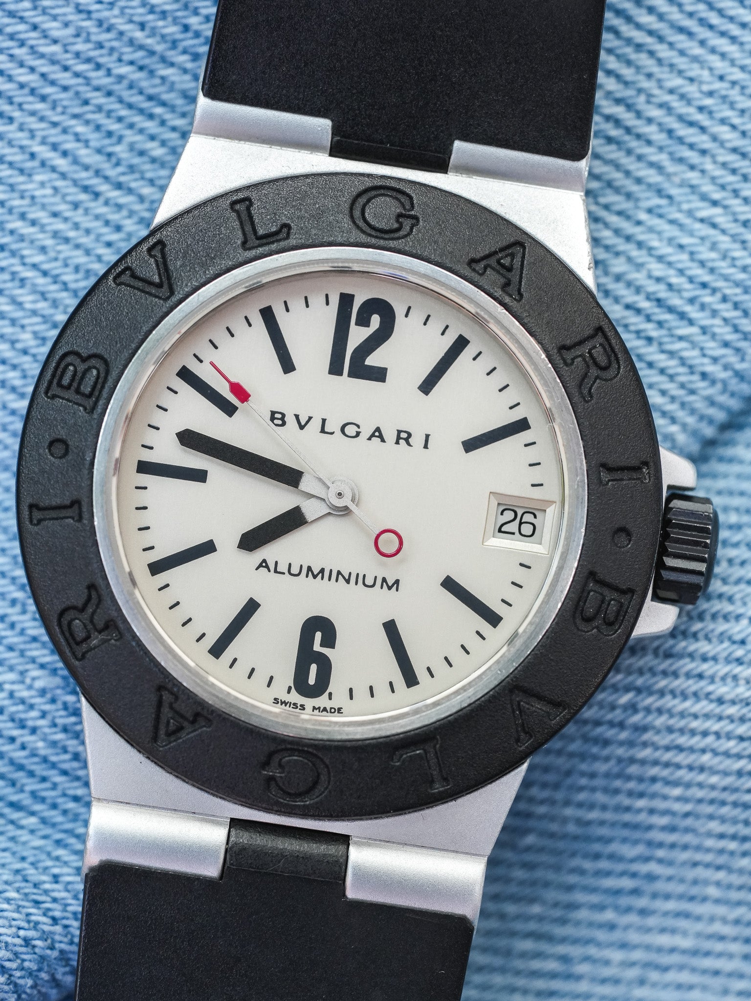 Bvlgari - Aluminum 29mm Crème Caoutchouc noir - 1990s - Atelier Victor - Vintage Shop