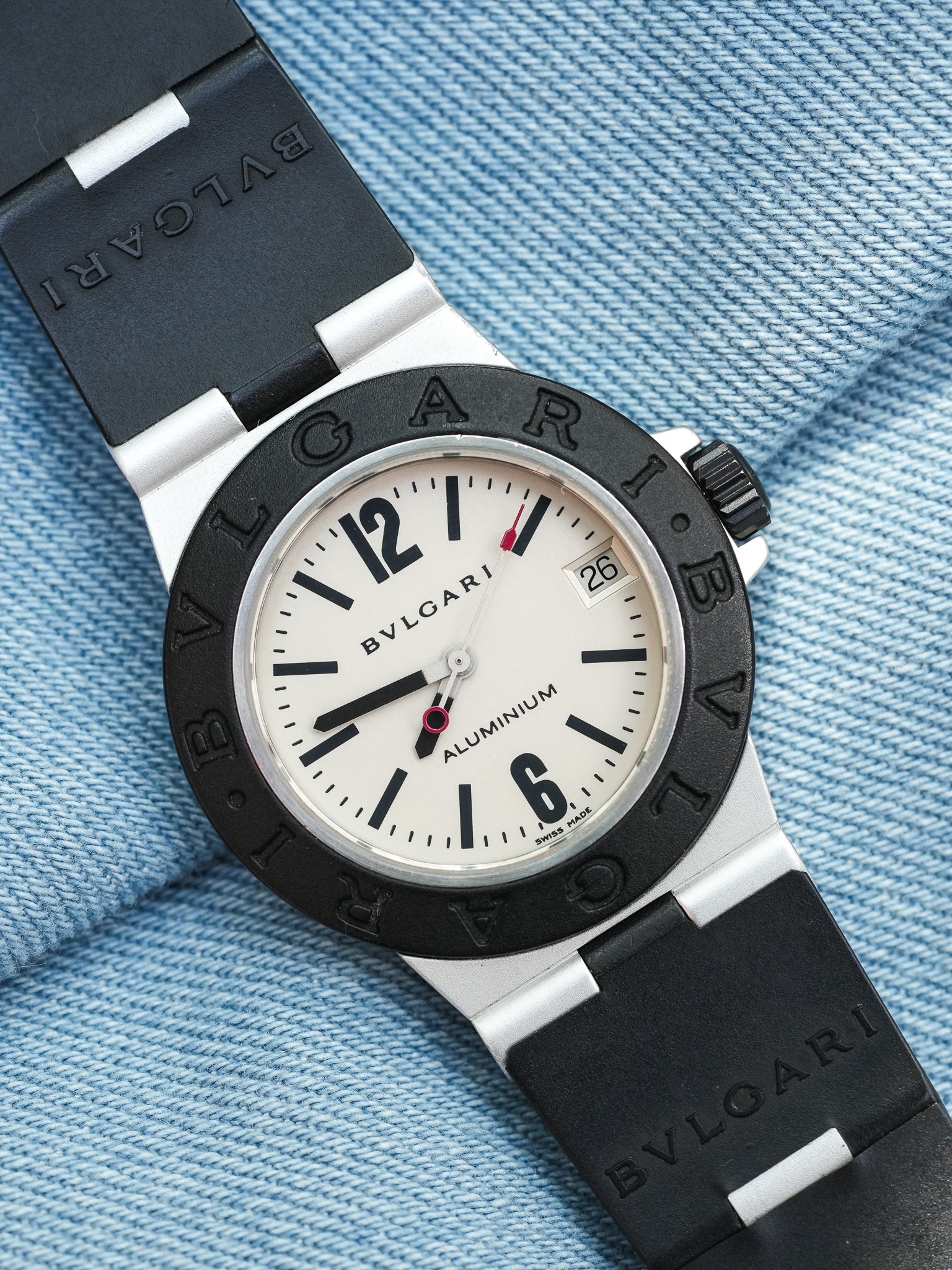 Bvlgari - Aluminum 29mm Crème Caoutchouc noir - 1990s - Atelier Victor - Vintage Shop