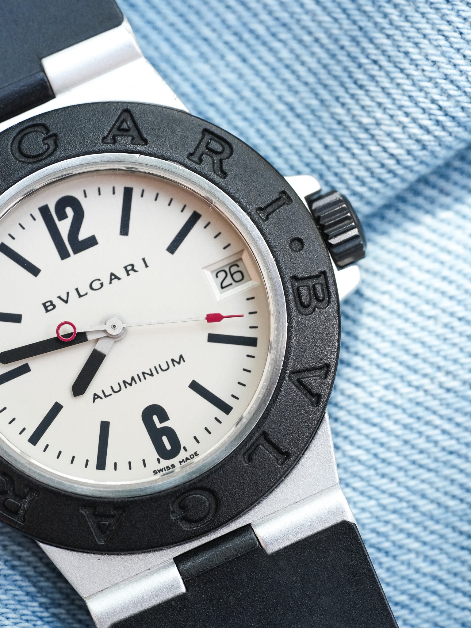 Bvlgari - Aluminum 29mm Crème Caoutchouc noir - 1990s - Atelier Victor - Vintage Shop
