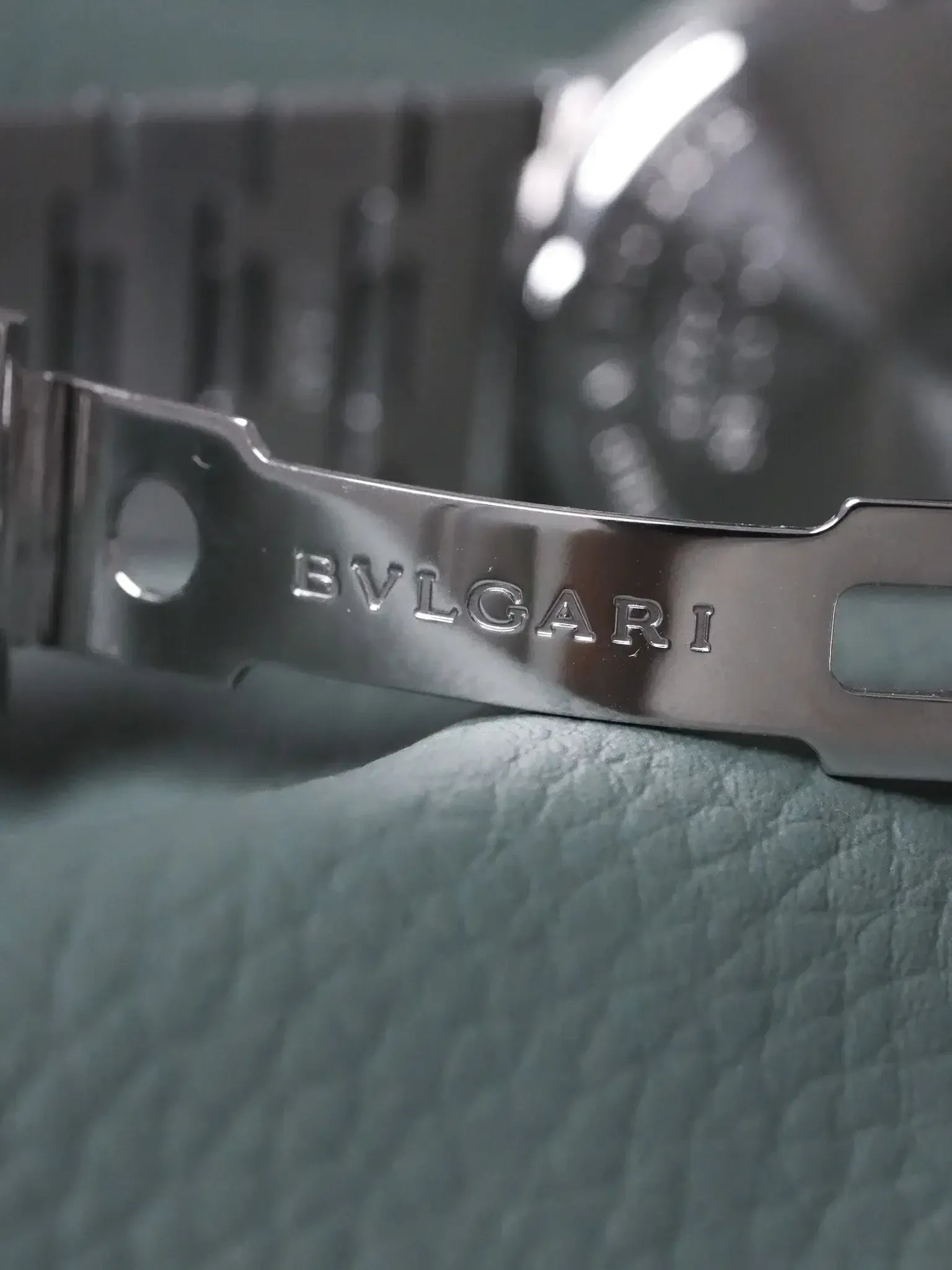 Bvlgari - BB30SS Acier Cadran noir - 2000s - Atelier Victor