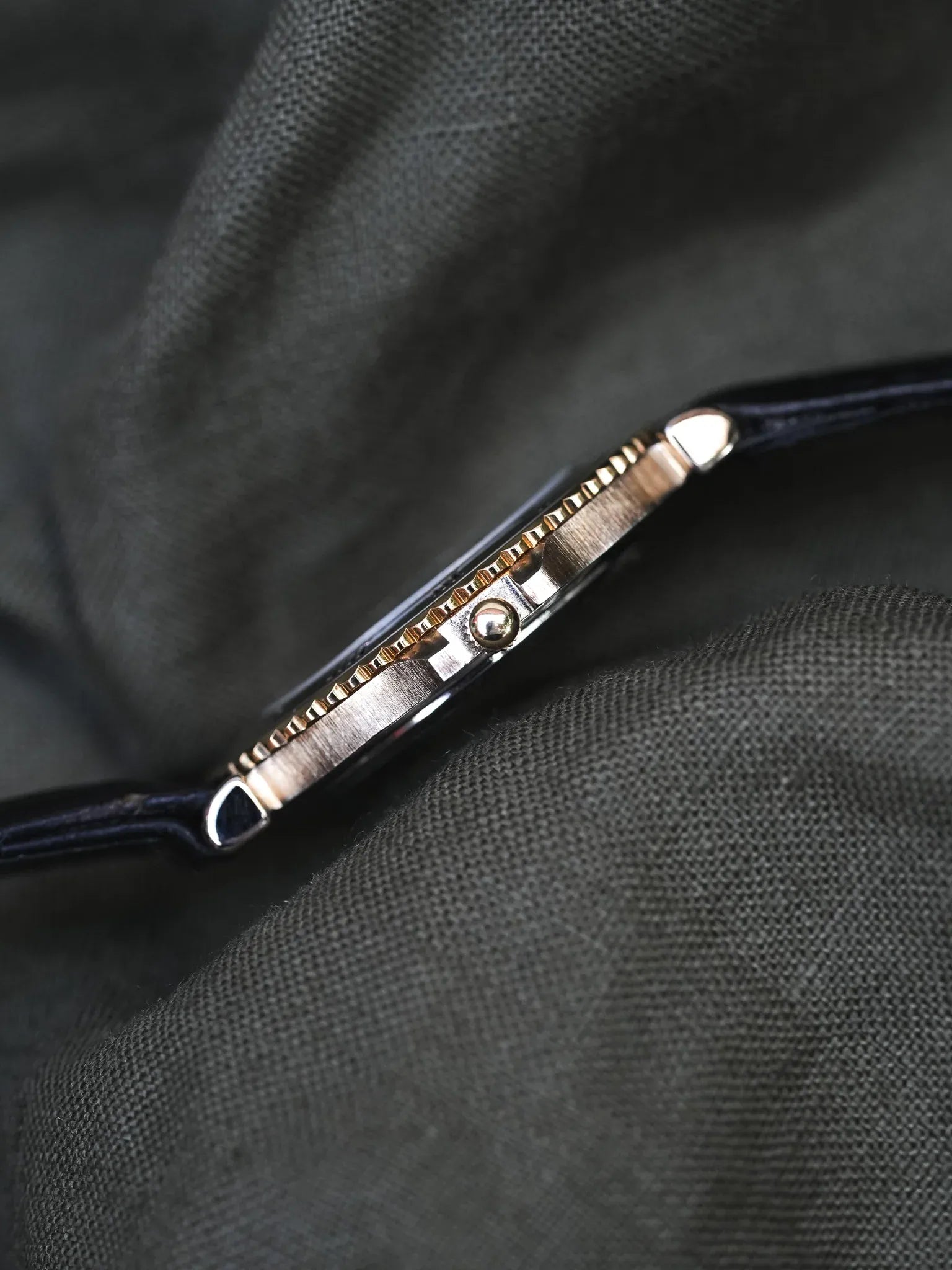 Cadet - Acier Or Cadran noir - 1990s - Atelier Victor - Vintage Shop