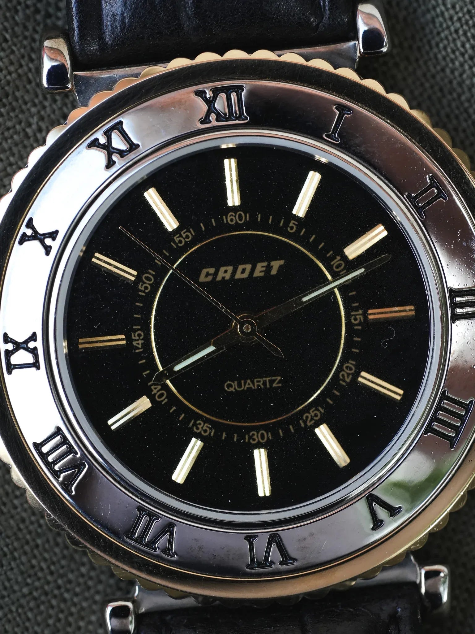 Cadet - Acier Or Cadran noir - 1990s - Atelier Victor - Vintage Shop
