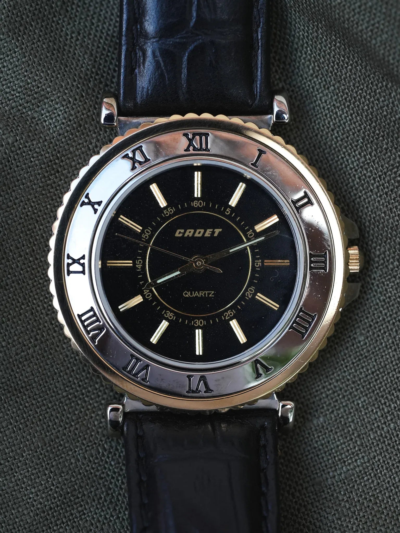 Cadet - Acier Or Cadran noir - 1990s - Atelier Victor - Vintage Shop