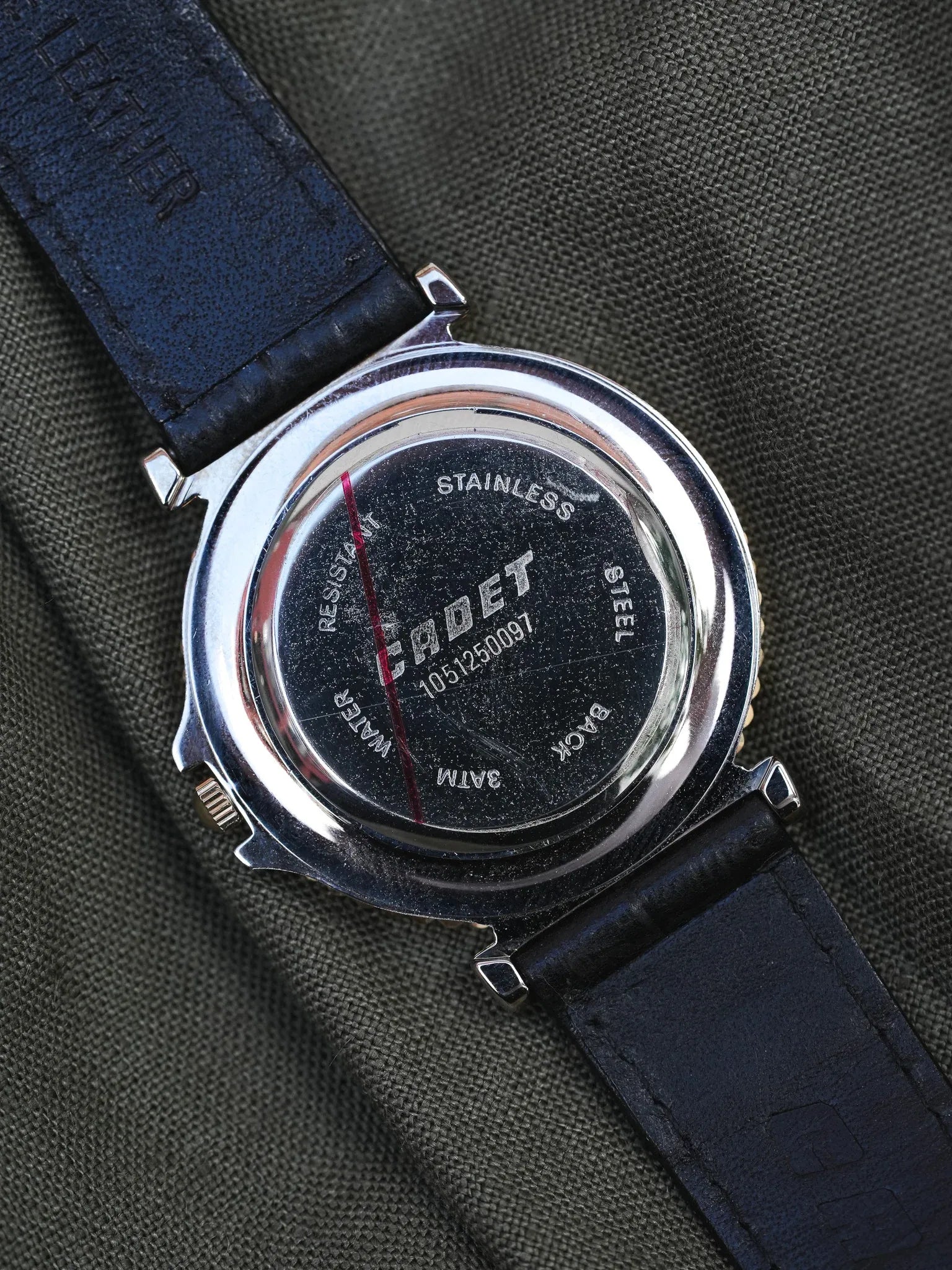 Cadet - Acier Or Cadran noir - 1990s - Atelier Victor - Vintage Shop