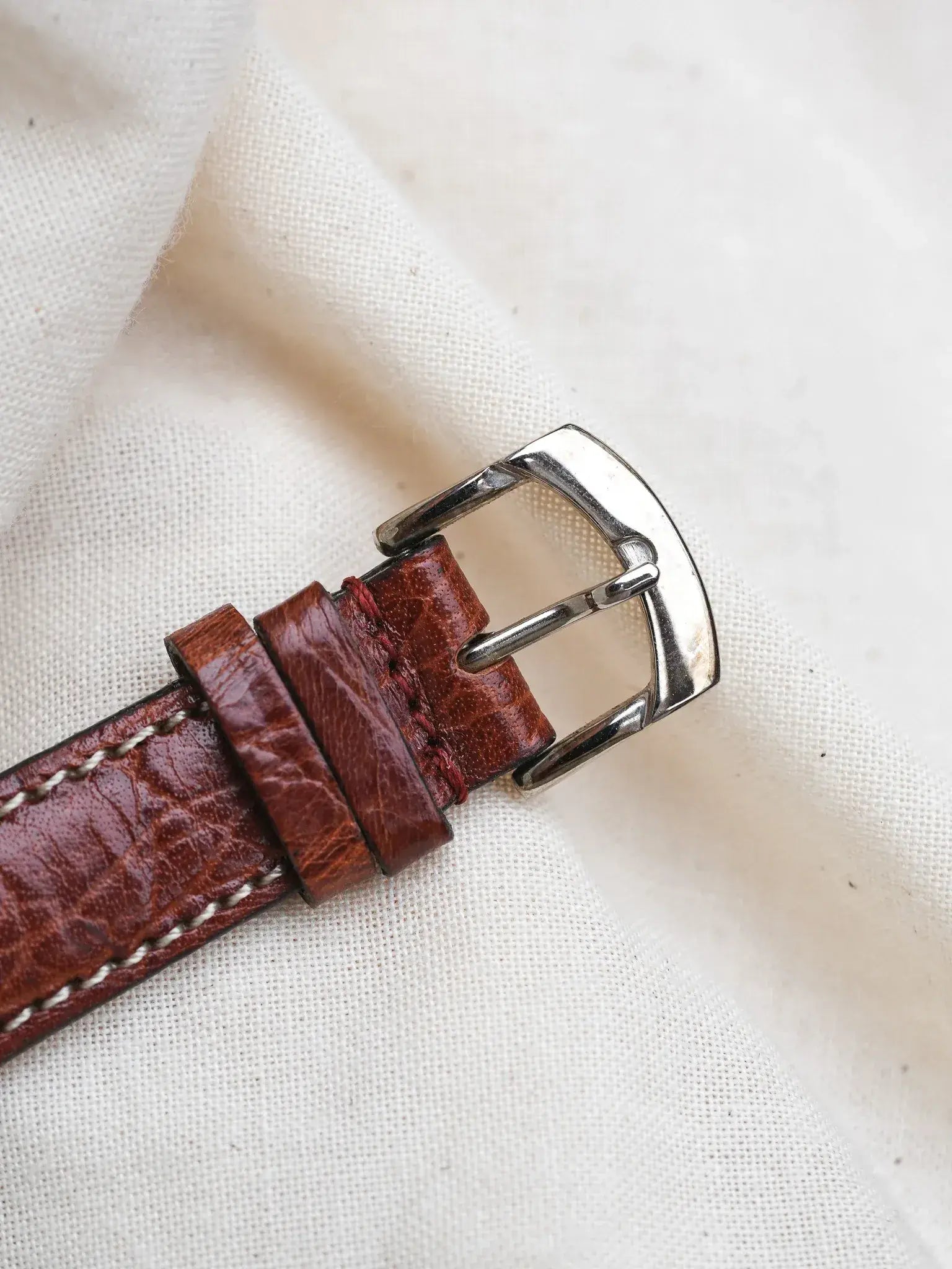 Cadet - Leader Calendrier Acier Or Lunette Verte - NOS - 1980s - Atelier Victor