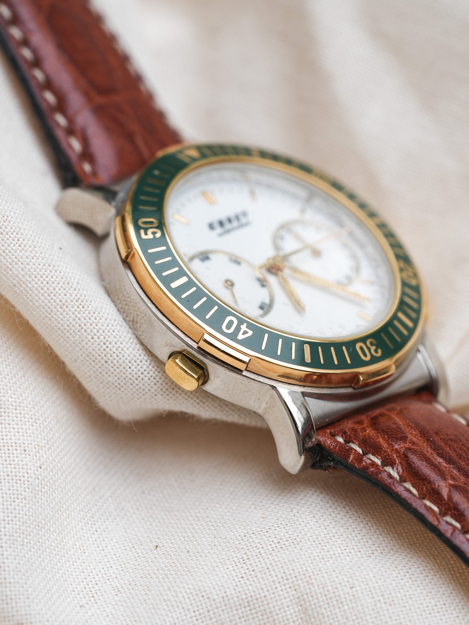 Cadet - Leader Calendrier Acier Or Lunette Verte - NOS - 1980s - Atelier Victor - Vintage Shop