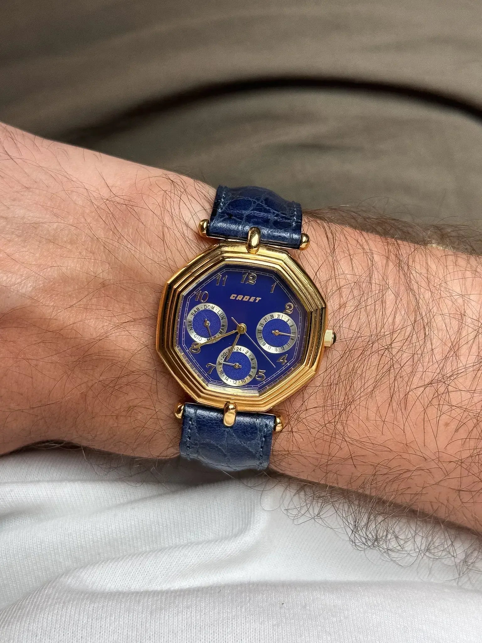 Cadet - Octogonale Or Bleu Triple Date - NOS -1990s - Atelier Victor