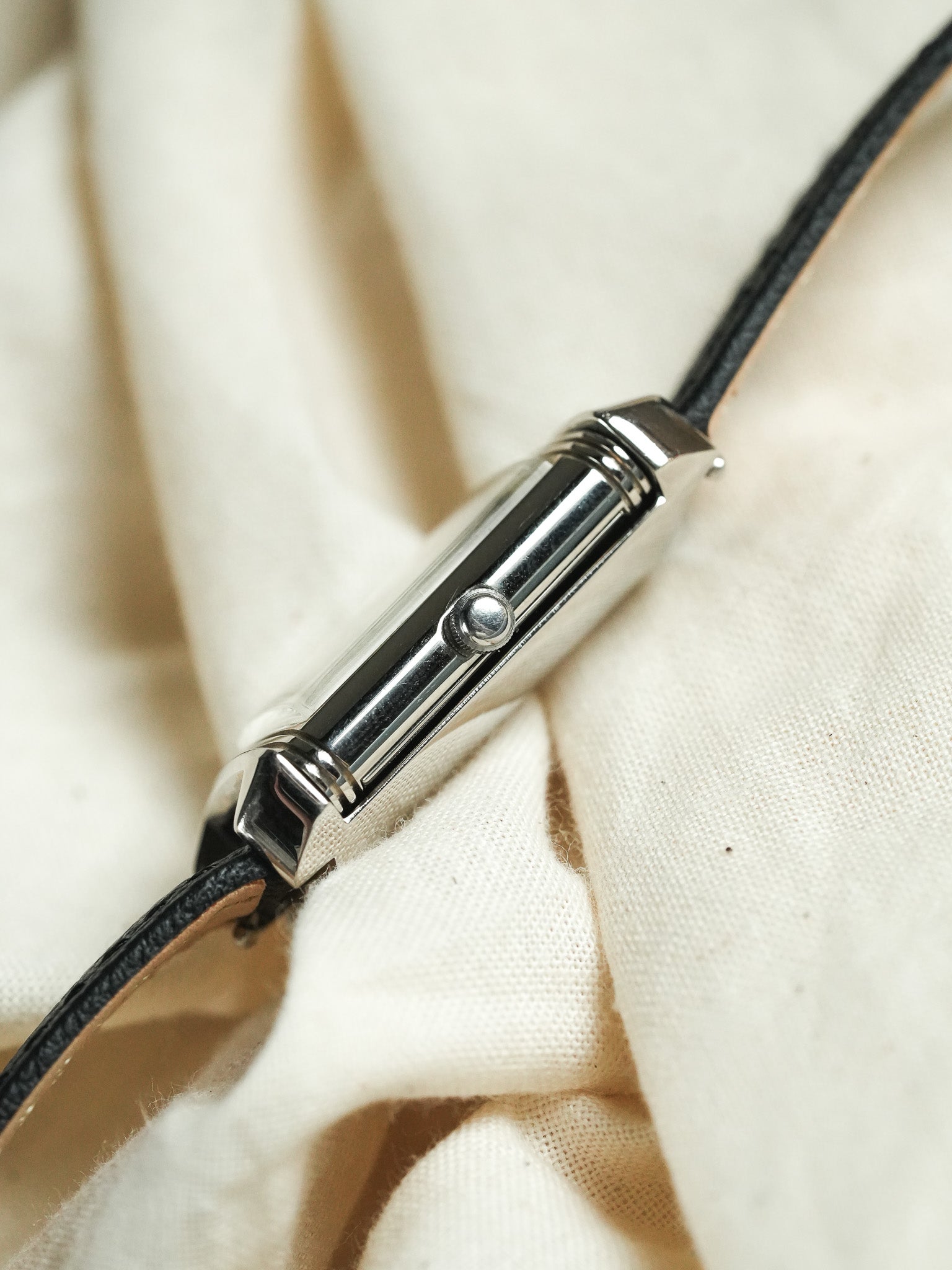 Capital - Tank Reverso Acier Cadran blanc Quartz - 1990s - Atelier Victor - Vintage Shop