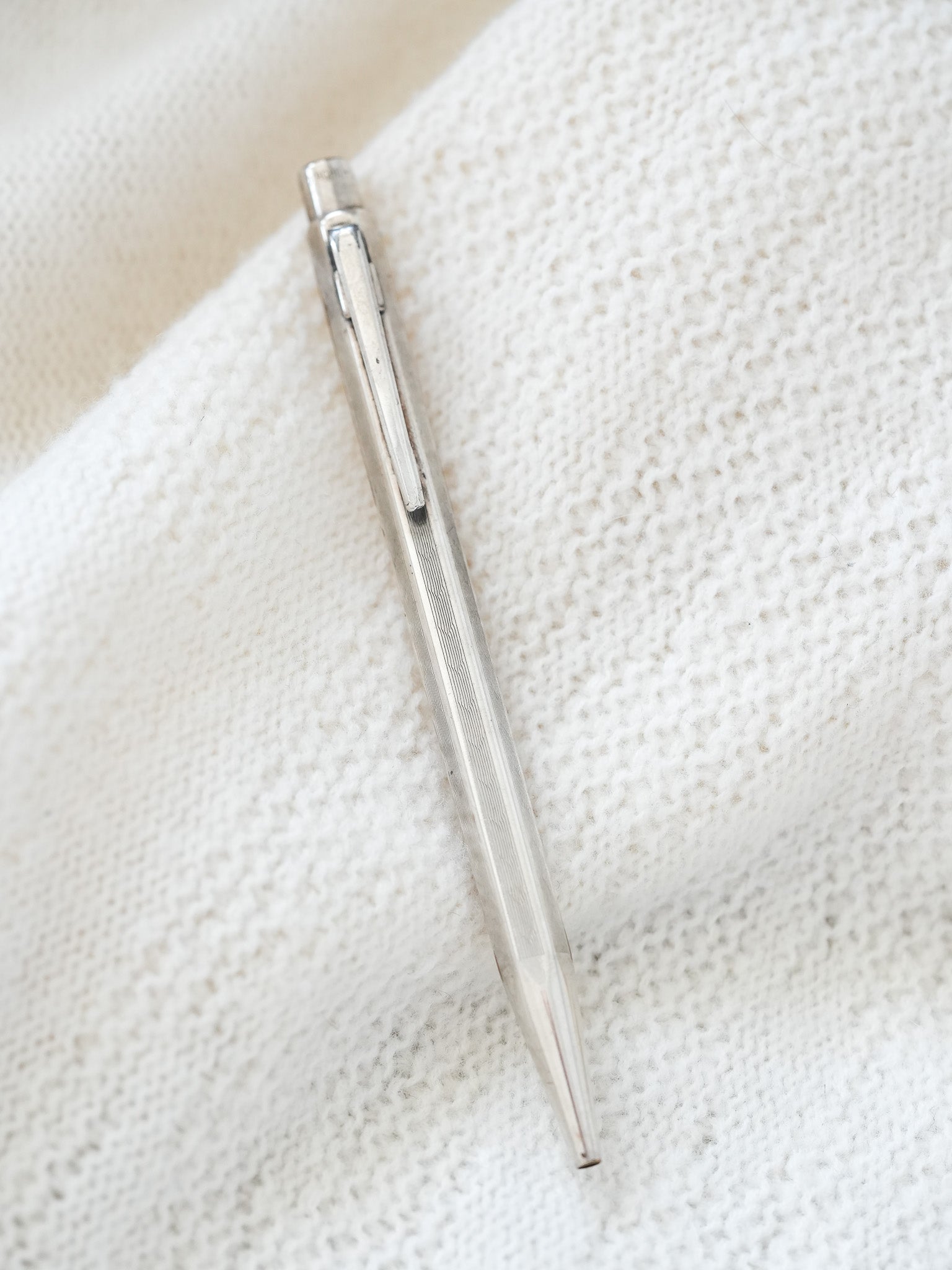 Caran d'ache - Stylo bille ECRIDOR plaqué argent - 1970s - Atelier Victor - Vintage Shop