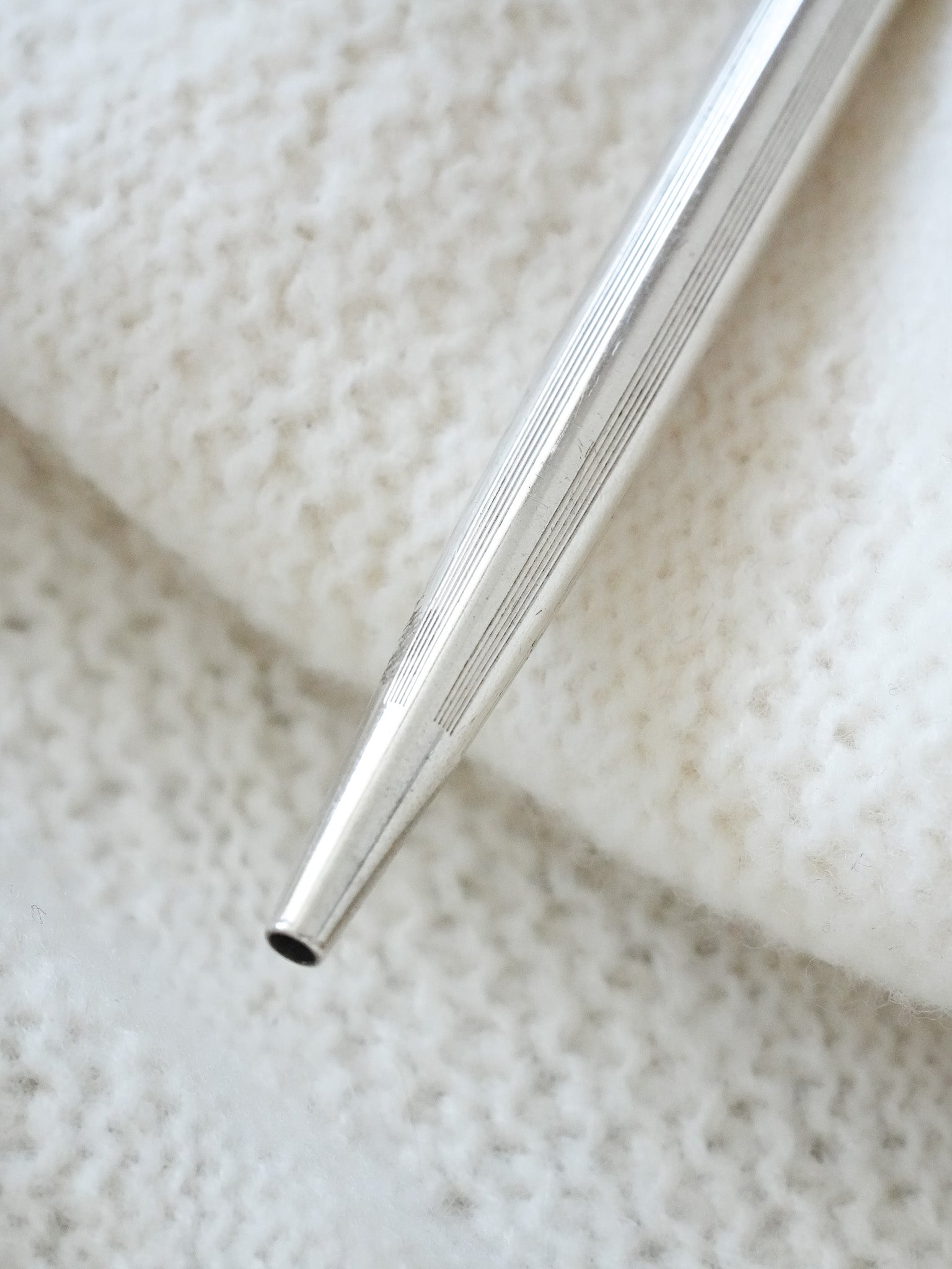 Caran d'ache - Stylo bille MADISON Luxe plaqué argent - 1990s - Atelier Victor - Vintage Shop