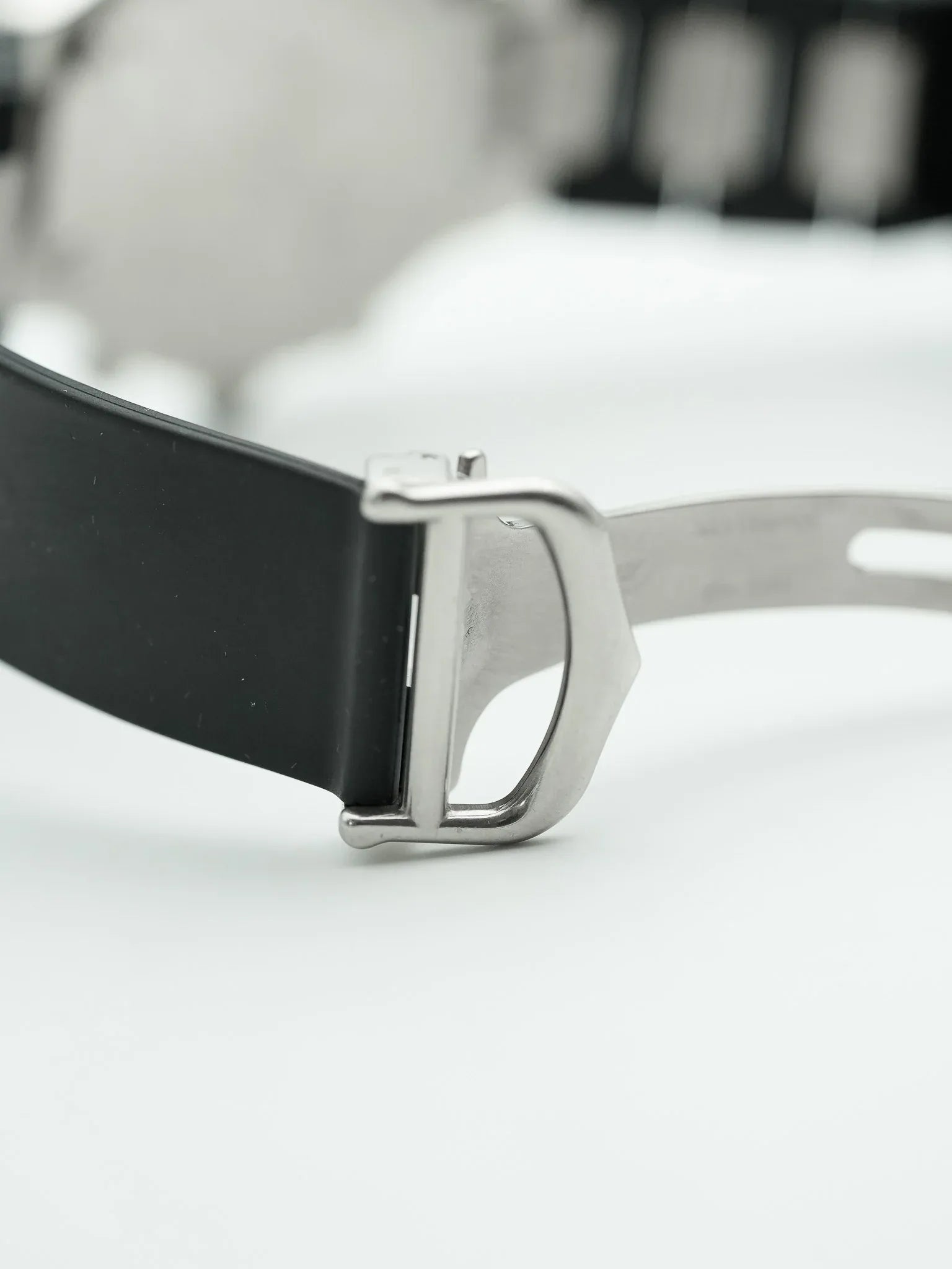 Cartier - Must Chronographe Noir 2424 - 1990s - Atelier Victor