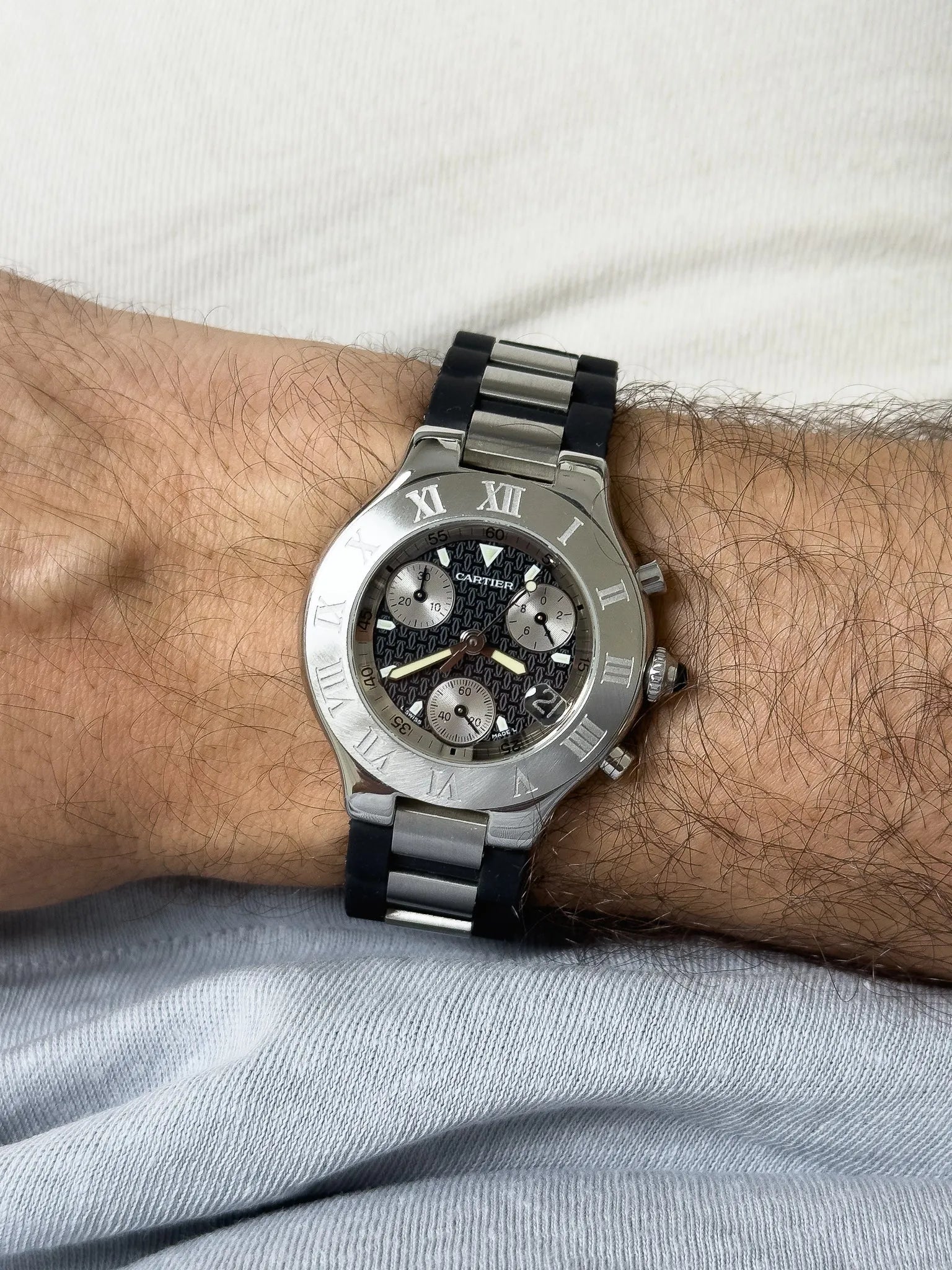 Cartier - Must Chronographe Noir 2424 - papier - 2003 - Atelier Victor