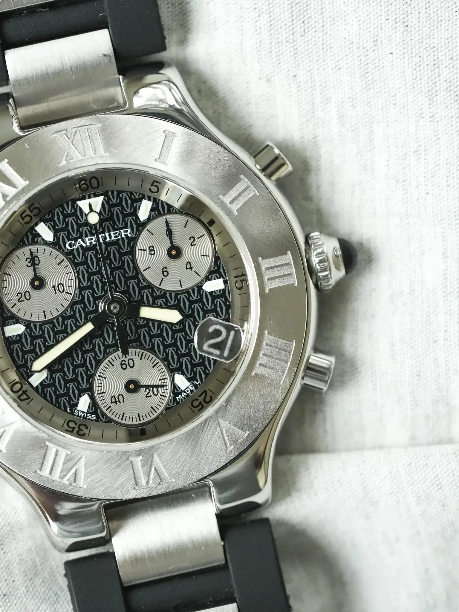 Cartier - Must Chronographe Noir 2424 - papier - 2003 - Atelier Victor