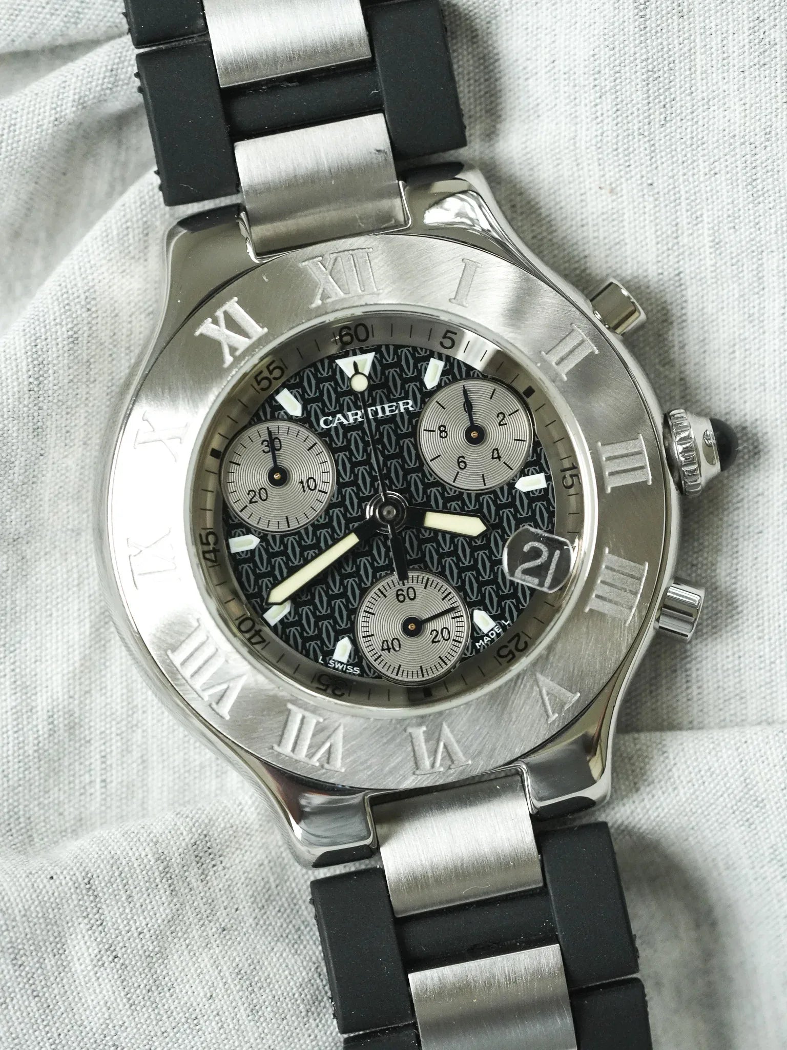 Cartier - Must Chronographe Noir 2424 - papier - 2003 - Atelier Victor