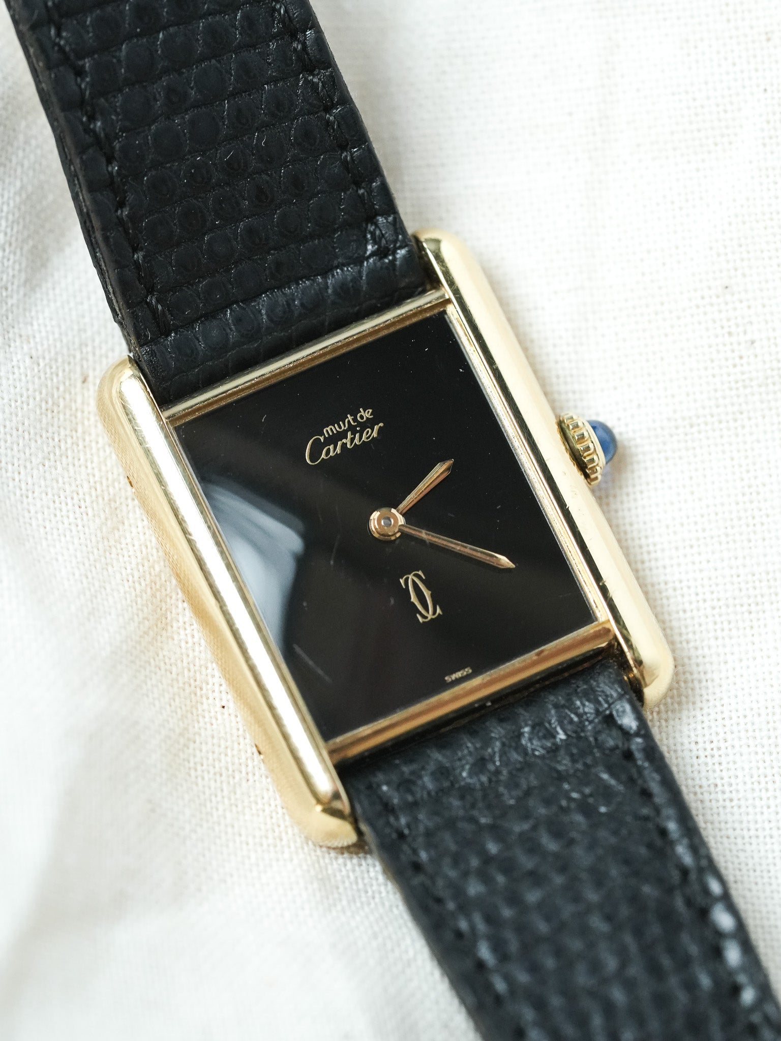 Cartier - Must de Cartier Tank 23x30 Vermeil Cadran Noir laqué - 1980s - Atelier Victor - Vintage Shop