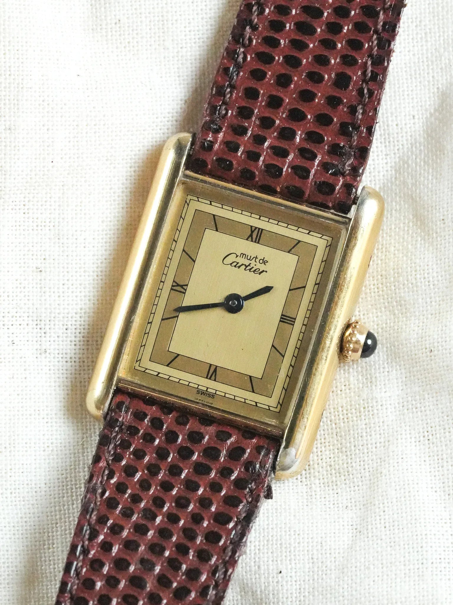 Cartier - Must de Cartier Tank Ref 590005 23x30 Vermeil Quartz Cadran Or Romain - 1980s - Atelier Victor - Vintage Shop