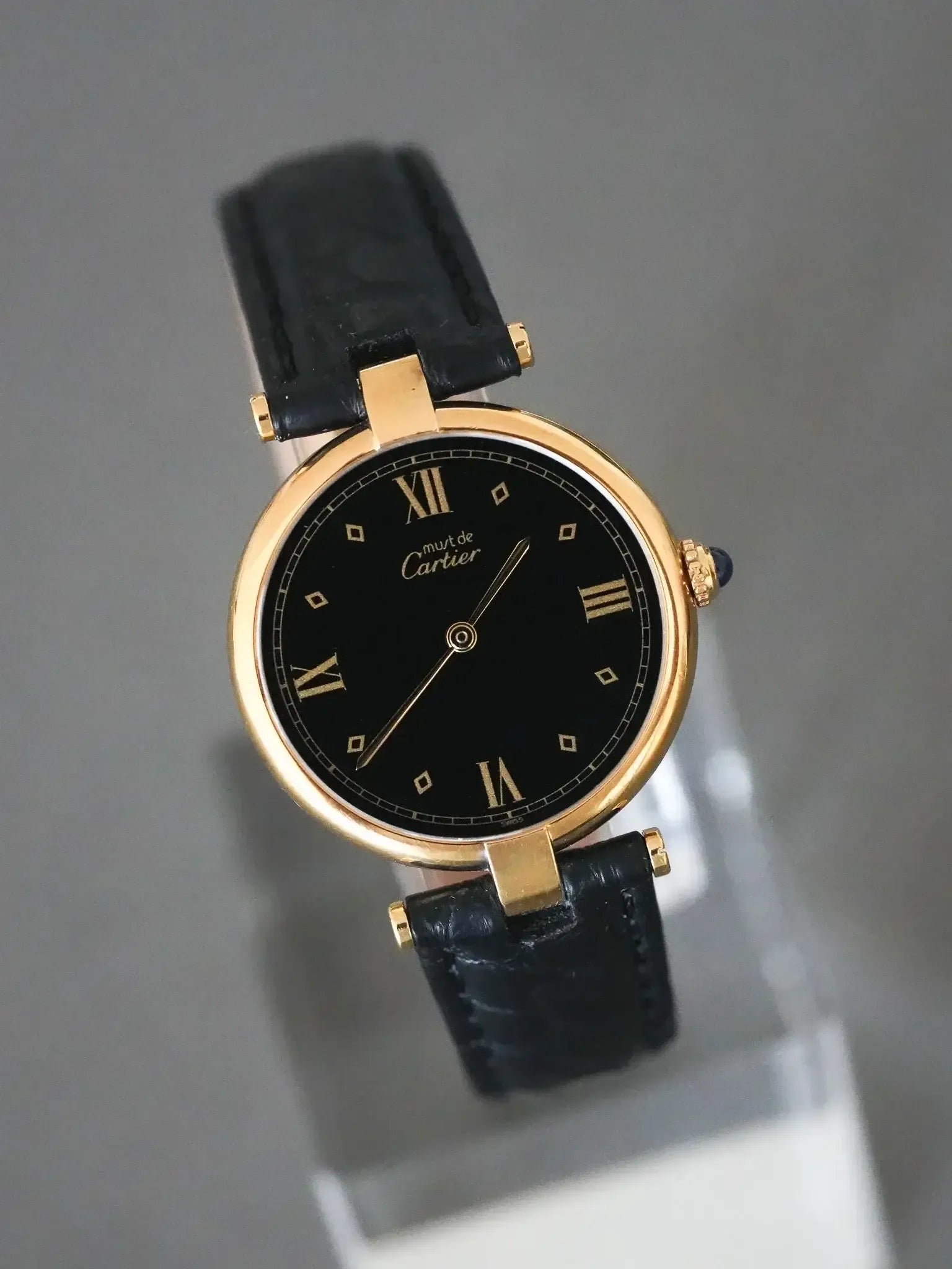 Cartier - Must de Vendôme vermeil Cadran noir avec boucle deployante - 1990s - Atelier Victor