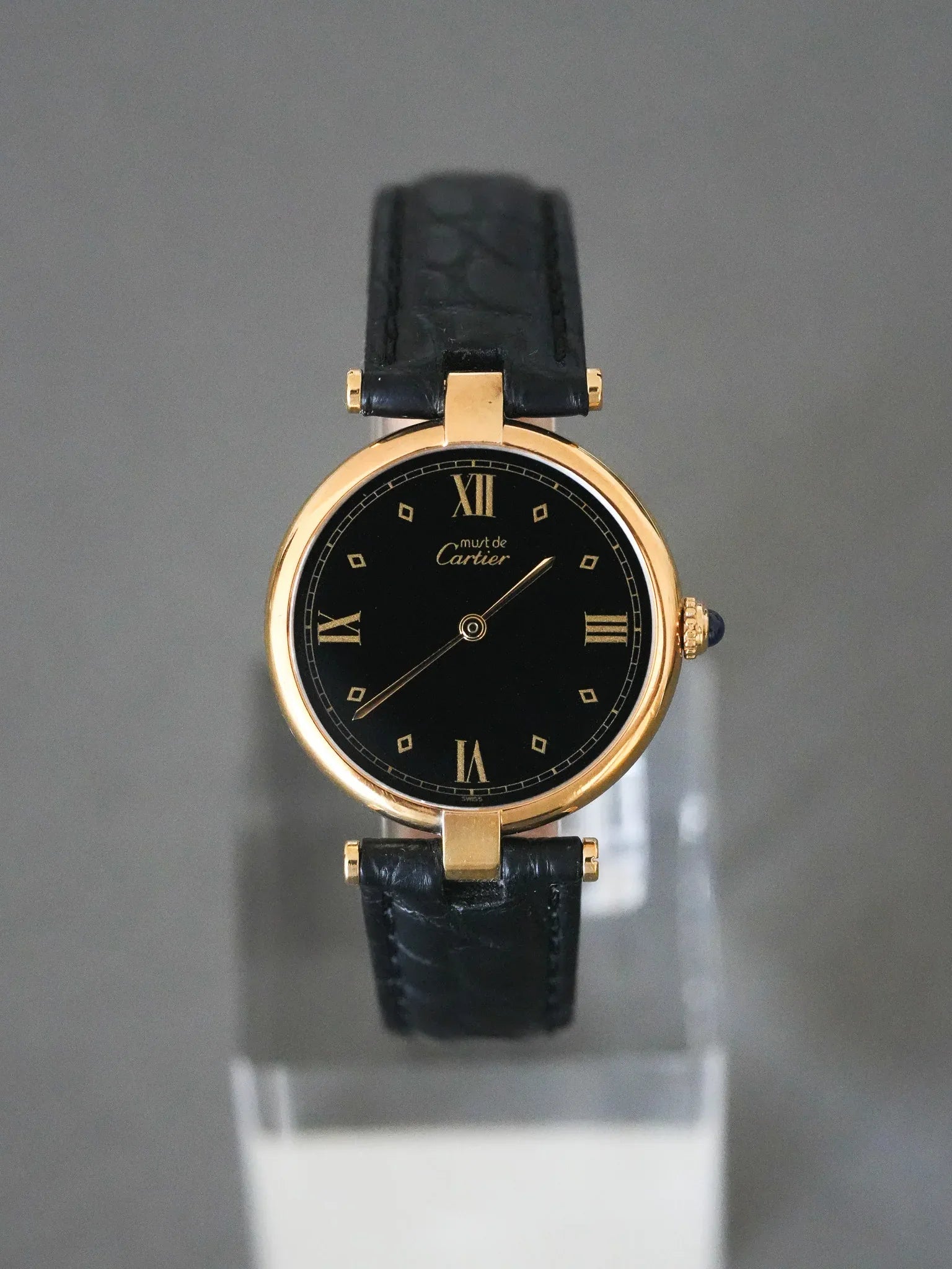 Cartier - Must de Vendôme vermeil Cadran noir avec boucle deployante - 1990s - Atelier Victor - Vintage Shop