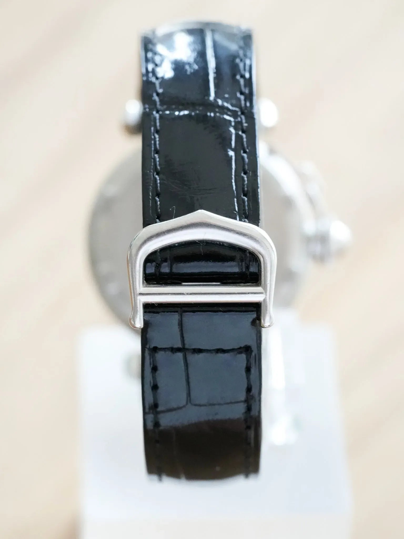 Cartier - Pasha 2324 Date Blanc Tapissé Cuir - 2000s - Atelier Victor