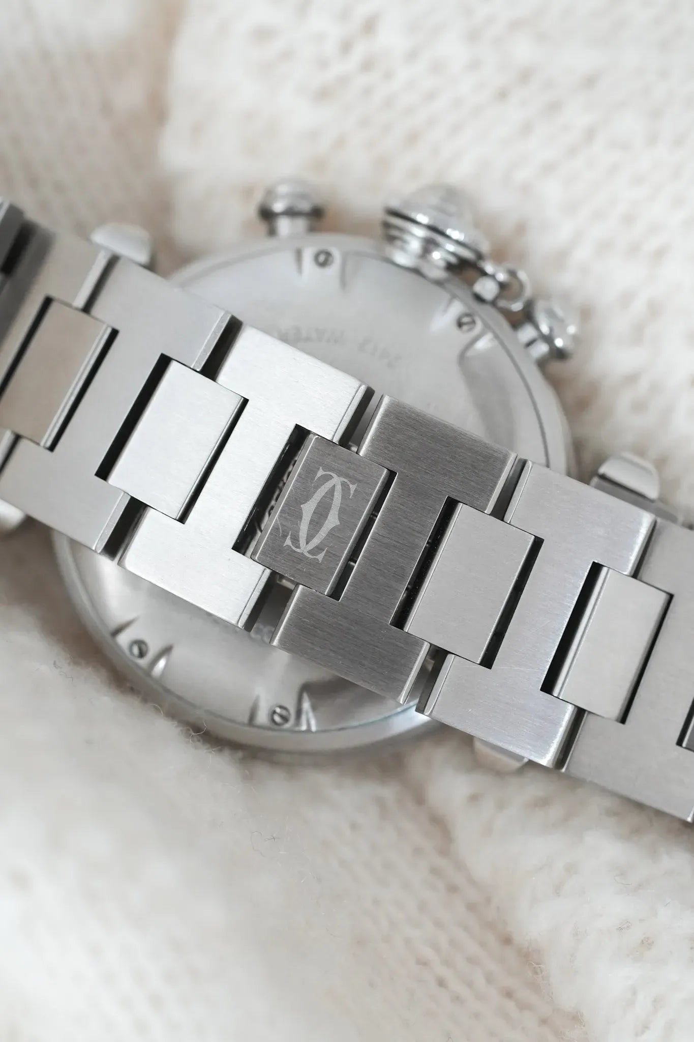 Cartier - Pasha 2412 Chronographe Blanc Quadrillé - 2000s - Atelier Victor - Vintage Shop