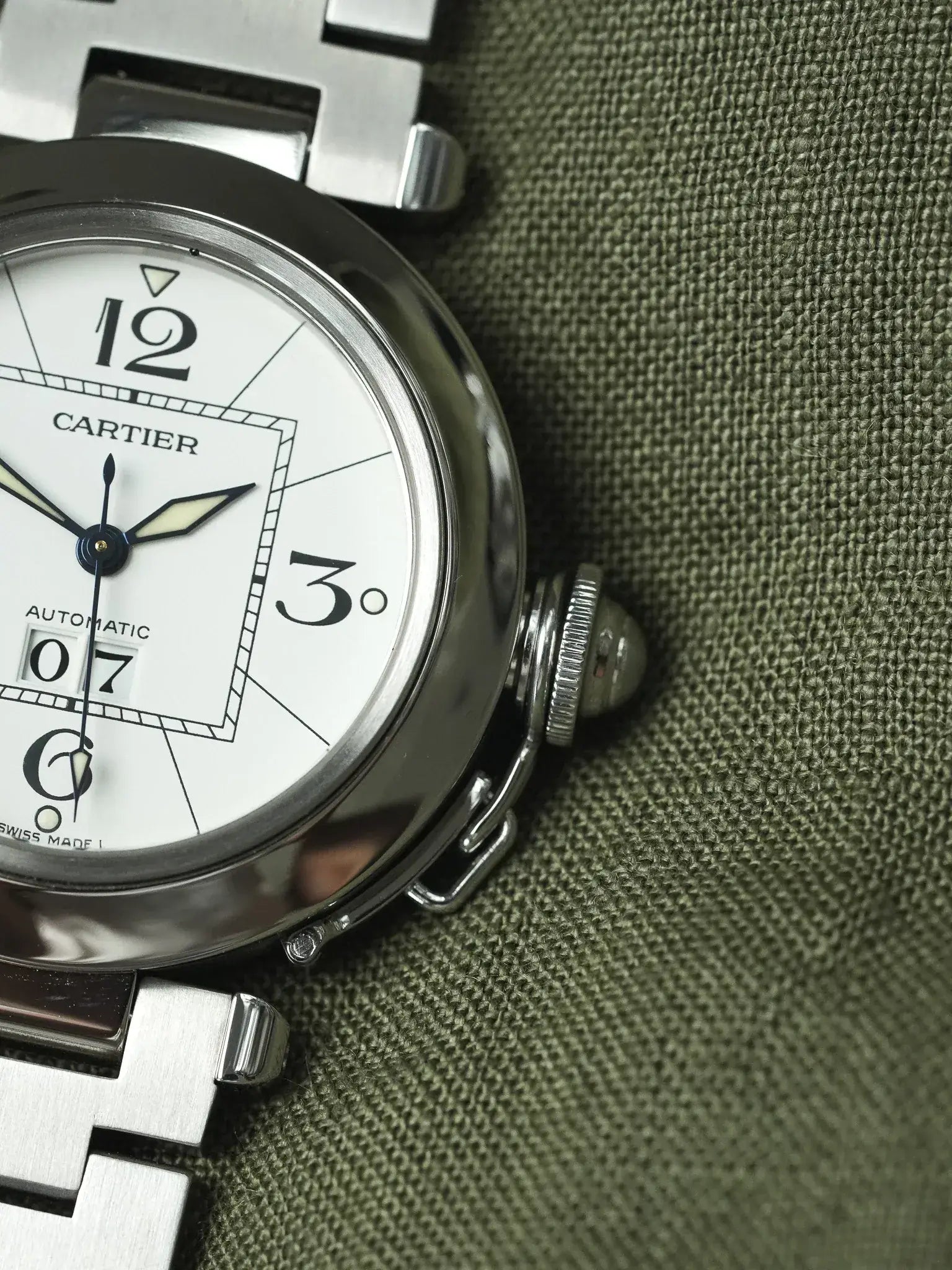 Cartier - Pasha 2475 Grande Date Blanc Acier 35mm - 2000s - Atelier Victor